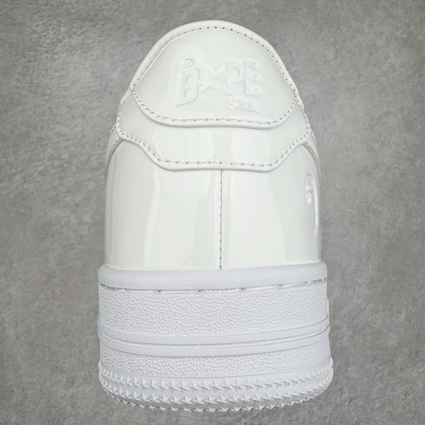＃纯原福利‼️
Bape Sta To Low 明星同款 猿人头经典漆皮低帮运动休闲板鞋 全套原纸板楦头