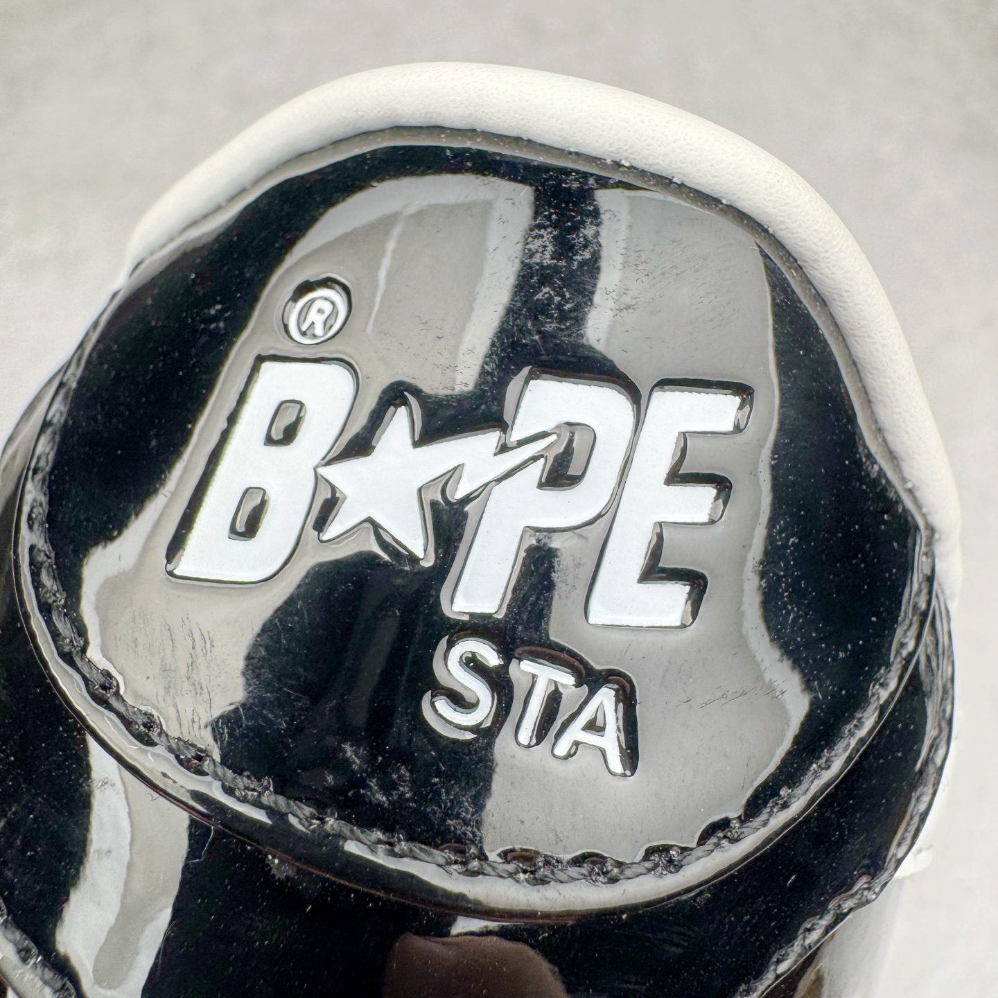＃纯原福利‼️
Bape Sta To Low 明星同款 猿人头经典漆皮低帮运动休闲板鞋 全套原纸板楦头