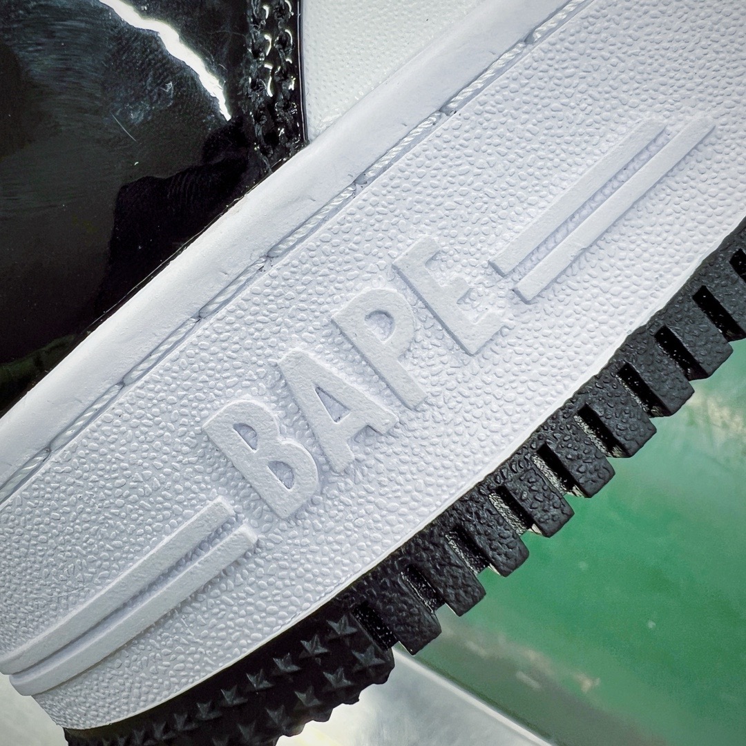 ＃纯原福利‼️
Bape Sta To Low 明星同款 猿人头经典漆皮低帮运动休闲板鞋 全套原纸板楦头
