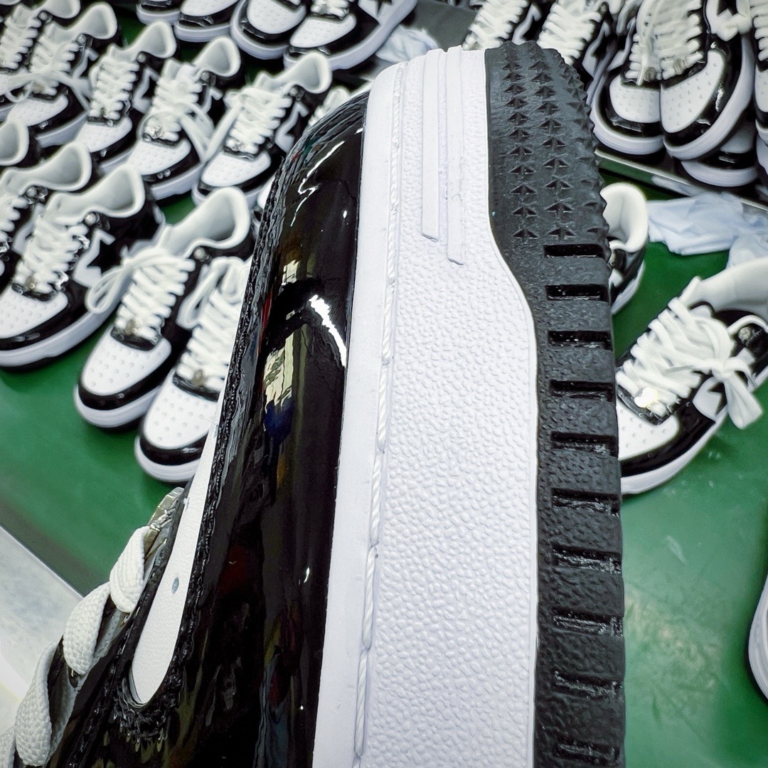 ＃纯原福利‼️
Bape Sta To Low 明星同款 猿人头经典漆皮低帮运动休闲板鞋 全套原纸板楦头