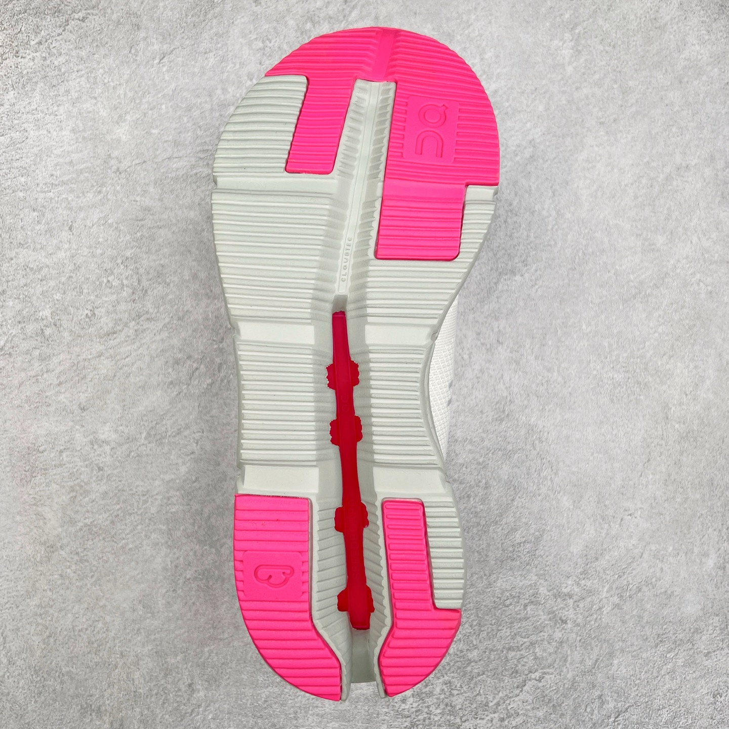 图片[9]-On昂跑 Cloudnova 轻量舒适织物回弹减震透气轻便耐磨防滑低帮休闲跑步鞋 昂跑运动品牌 开创于2010年 缓震着陆、强效回弹、轻柔质感的设计构思始终是ON研制关键 与此同时基于“为全球提供革新性的跑步感受”信念 陆续推出了多款跑鞋及其以专业运动人体跑步工程学为设计关键的功能性跑步服饰设备 让跑者不费力气地畅快畅跑 尺码：36 36.5 37.5 38 38.5 39 40 40.5 41 42 42.5 43 44 44.5 45-选品中心