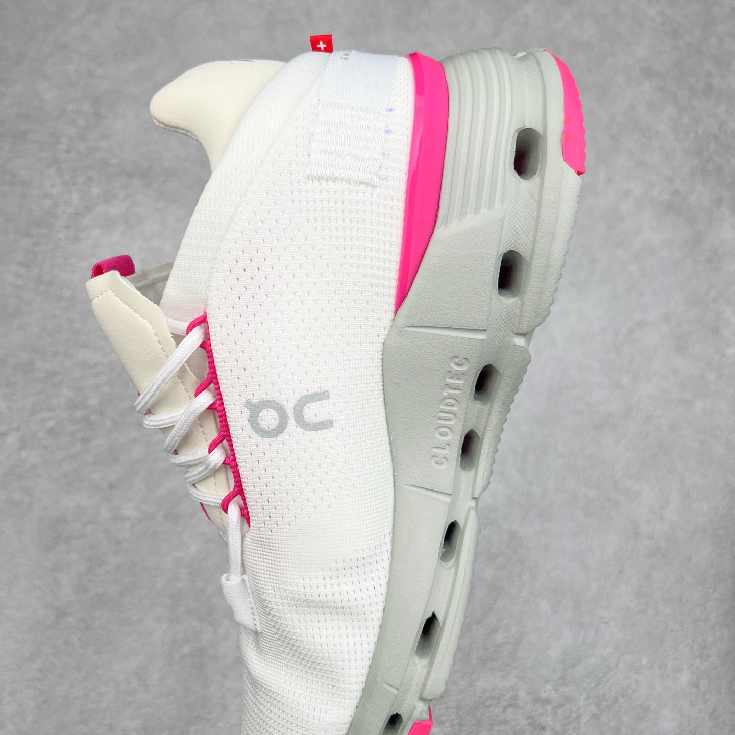 图片[7]-On昂跑 Cloudnova 轻量舒适织物回弹减震透气轻便耐磨防滑低帮休闲跑步鞋 昂跑运动品牌 开创于2010年 缓震着陆、强效回弹、轻柔质感的设计构思始终是ON研制关键 与此同时基于“为全球提供革新性的跑步感受”信念 陆续推出了多款跑鞋及其以专业运动人体跑步工程学为设计关键的功能性跑步服饰设备 让跑者不费力气地畅快畅跑 尺码：36 36.5 37.5 38 38.5 39 40 40.5 41 42 42.5 43 44 44.5 45-选品中心