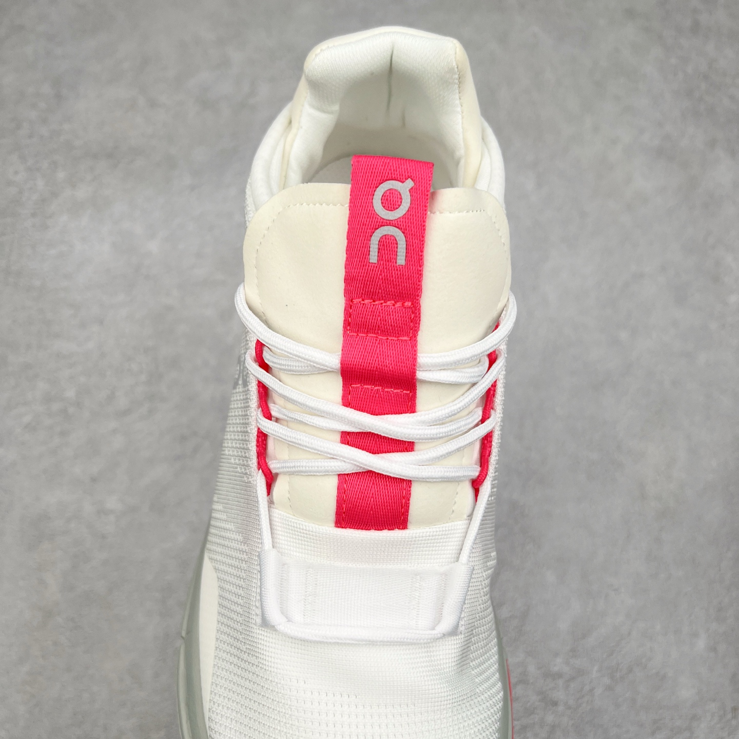 图片[5]-On昂跑 Cloudnova 轻量舒适织物回弹减震透气轻便耐磨防滑低帮休闲跑步鞋 昂跑运动品牌 开创于2010年 缓震着陆、强效回弹、轻柔质感的设计构思始终是ON研制关键 与此同时基于“为全球提供革新性的跑步感受”信念 陆续推出了多款跑鞋及其以专业运动人体跑步工程学为设计关键的功能性跑步服饰设备 让跑者不费力气地畅快畅跑 尺码：36 36.5 37.5 38 38.5 39 40 40.5 41 42 42.5 43 44 44.5 45-选品中心