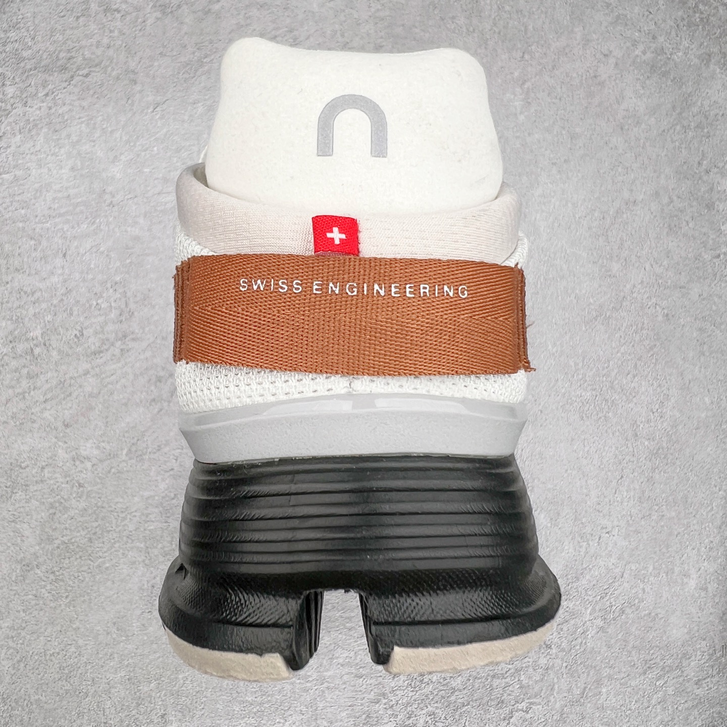 图片[8]-On昂跑 Cloudnova 轻量舒适织物回弹减震透气轻便耐磨防滑低帮休闲跑步鞋 昂跑运动品牌 开创于2010年 缓震着陆、强效回弹、轻柔质感的设计构思始终是ON研制关键 与此同时基于“为全球提供革新性的跑步感受”信念 陆续推出了多款跑鞋及其以专业运动人体跑步工程学为设计关键的功能性跑步服饰设备 让跑者不费力气地畅快畅跑 尺码：36 36.5 37.5 38 38.5 39 40 40.5 41 42 42.5 43 44 44.5 45-选品中心