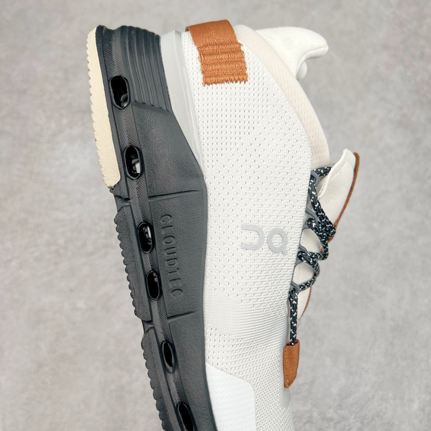 图片[6]-On昂跑 Cloudnova 轻量舒适织物回弹减震透气轻便耐磨防滑低帮休闲跑步鞋 昂跑运动品牌 开创于2010年 缓震着陆、强效回弹、轻柔质感的设计构思始终是ON研制关键 与此同时基于“为全球提供革新性的跑步感受”信念 陆续推出了多款跑鞋及其以专业运动人体跑步工程学为设计关键的功能性跑步服饰设备 让跑者不费力气地畅快畅跑 尺码：36 36.5 37.5 38 38.5 39 40 40.5 41 42 42.5 43 44 44.5 45-选品中心