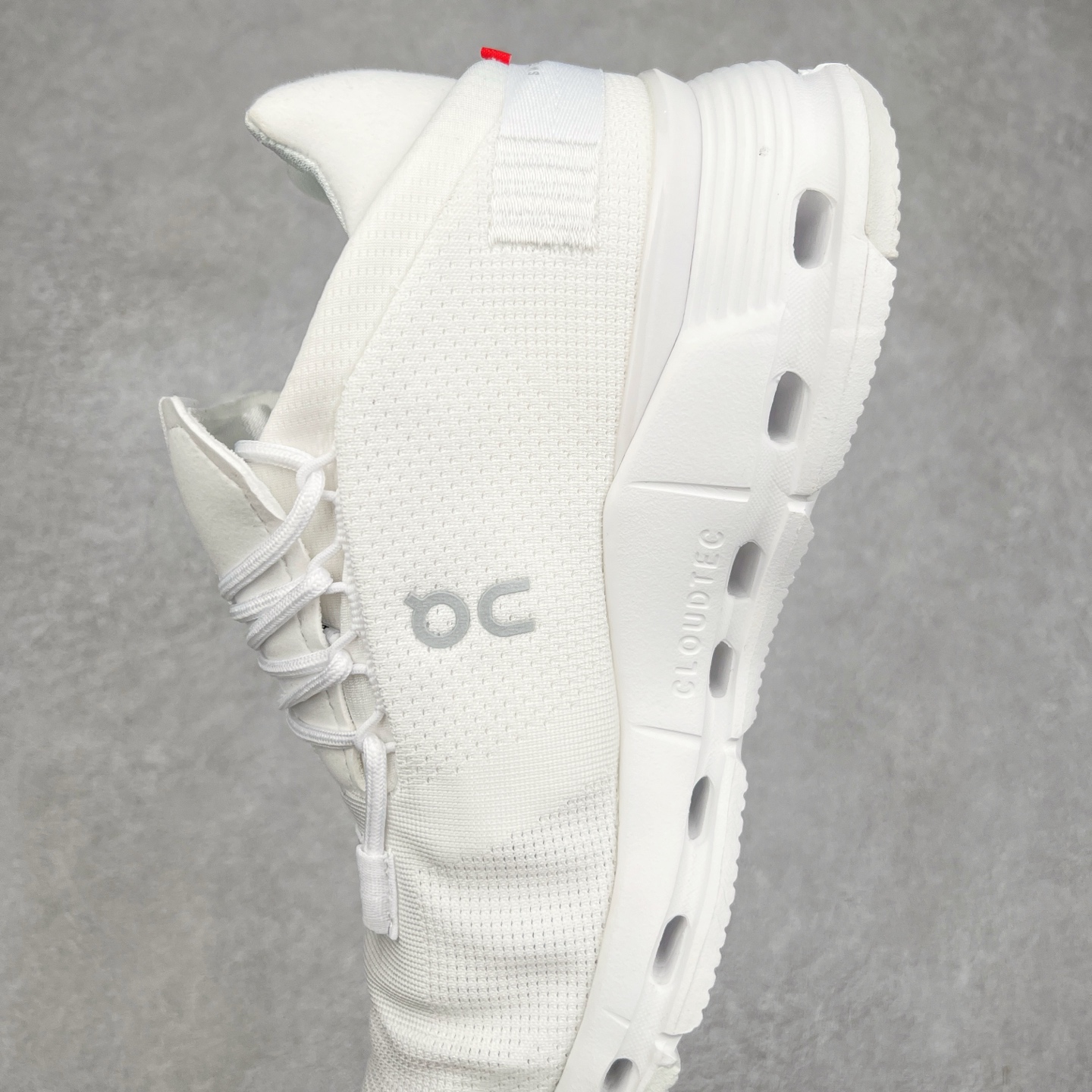 图片[7]-On昂跑 Cloudnova 轻量舒适织物回弹减震透气轻便耐磨防滑低帮休闲跑步鞋 昂跑运动品牌 开创于2010年 缓震着陆、强效回弹、轻柔质感的设计构思始终是ON研制关键 与此同时基于“为全球提供革新性的跑步感受”信念 陆续推出了多款跑鞋及其以专业运动人体跑步工程学为设计关键的功能性跑步服饰设备 让跑者不费力气地畅快畅跑 尺码：36 36.5 37.5 38 38.5 39 40 40.5 41 42 42.5 43 44 44.5 45-选品中心