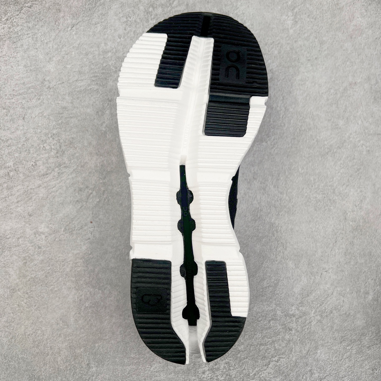 图片[9]-On昂跑 Cloudnova 轻量舒适织物回弹减震透气轻便耐磨防滑低帮休闲跑步鞋 昂跑运动品牌 开创于2010年 缓震着陆、强效回弹、轻柔质感的设计构思始终是ON研制关键 与此同时基于“为全球提供革新性的跑步感受”信念 陆续推出了多款跑鞋及其以专业运动人体跑步工程学为设计关键的功能性跑步服饰设备 让跑者不费力气地畅快畅跑 尺码：36 36.5 37.5 38 38.5 39 40 40.5 41 42 42.5 43 44 44.5 45-选品中心