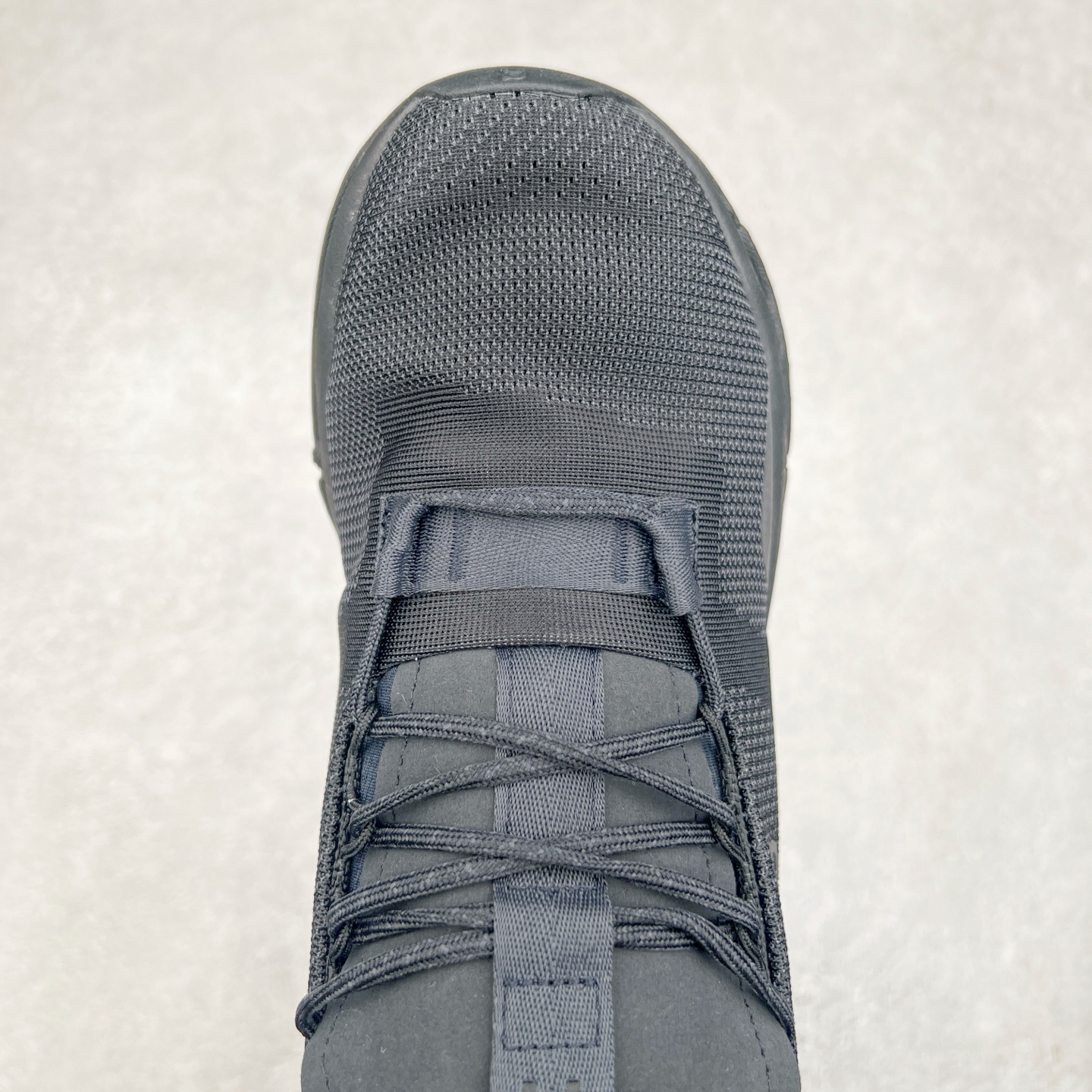 图片[4]-On昂跑 Cloudnova 轻量舒适织物回弹减震透气轻便耐磨防滑低帮休闲跑步鞋 昂跑运动品牌 开创于2010年 缓震着陆、强效回弹、轻柔质感的设计构思始终是ON研制关键 与此同时基于“为全球提供革新性的跑步感受”信念 陆续推出了多款跑鞋及其以专业运动人体跑步工程学为设计关键的功能性跑步服饰设备 让跑者不费力气地畅快畅跑 尺码：36 36.5 37.5 38 38.5 39 40 40.5 41 42 42.5 43 44 44.5 45-选品中心