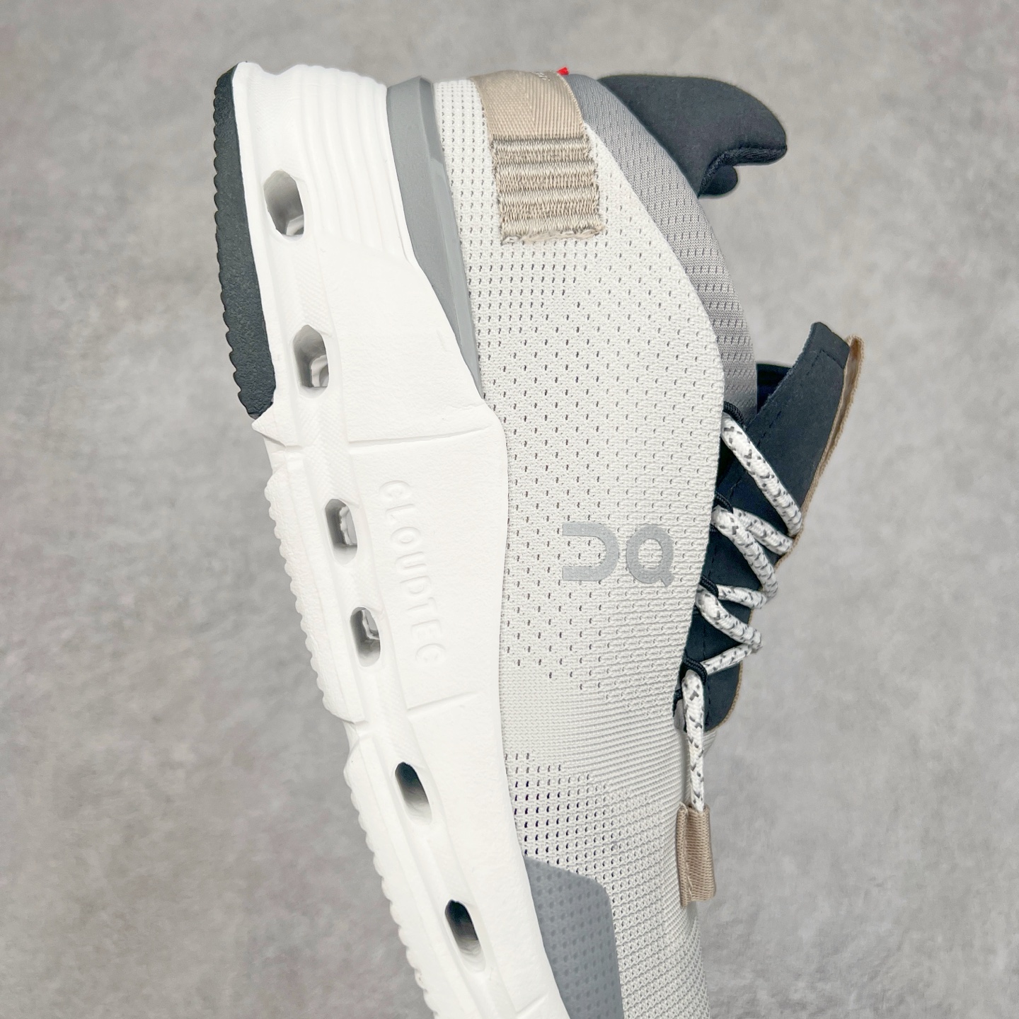 图片[6]-On昂跑 Cloudnova 轻量舒适织物回弹减震透气轻便耐磨防滑低帮休闲跑步鞋 昂跑运动品牌 开创于2010年 缓震着陆、强效回弹、轻柔质感的设计构思始终是ON研制关键 与此同时基于“为全球提供革新性的跑步感受”信念 陆续推出了多款跑鞋及其以专业运动人体跑步工程学为设计关键的功能性跑步服饰设备 让跑者不费力气地畅快畅跑 尺码：36 36.5 37.5 38 38.5 39 40 40.5 41 42 42.5 43 44 44.5 45-选品中心