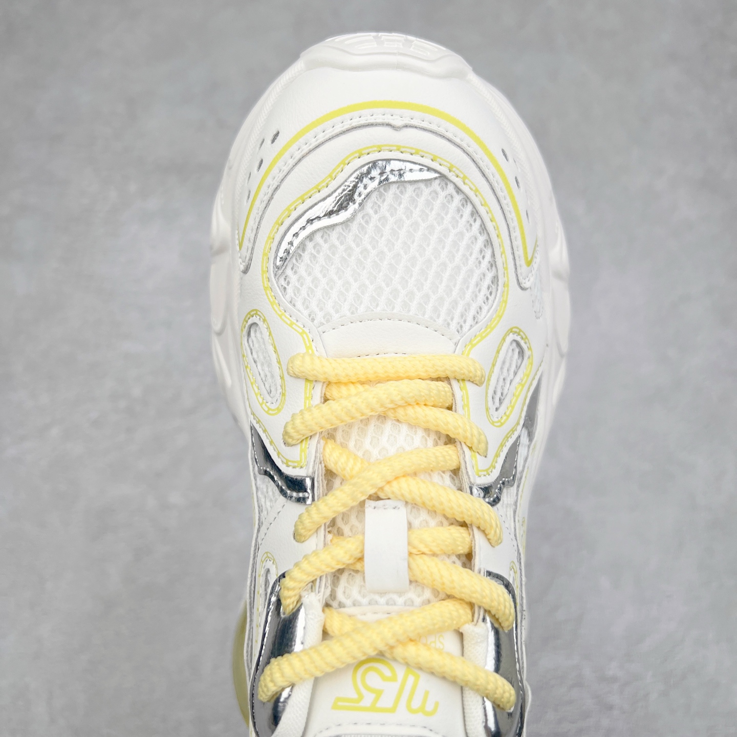 图片[4]-GG-CC Chunky Low休闲运动气垫厚底增高老爹鞋系列 广东大厂出品 完美细节 25ss春季新款厚底增高 大长腿 时髦look轻松定格 不费力展现率性氛围 高档银盒 酷帅机能风不规则设计气垫大底 白黄兰拼色造型设计 轻便舒适百搭 GGCC厚底增高简直就是小个子的快乐!不管怎么搭都好看~ 尺码：35 36 37 38 39 40-选品中心