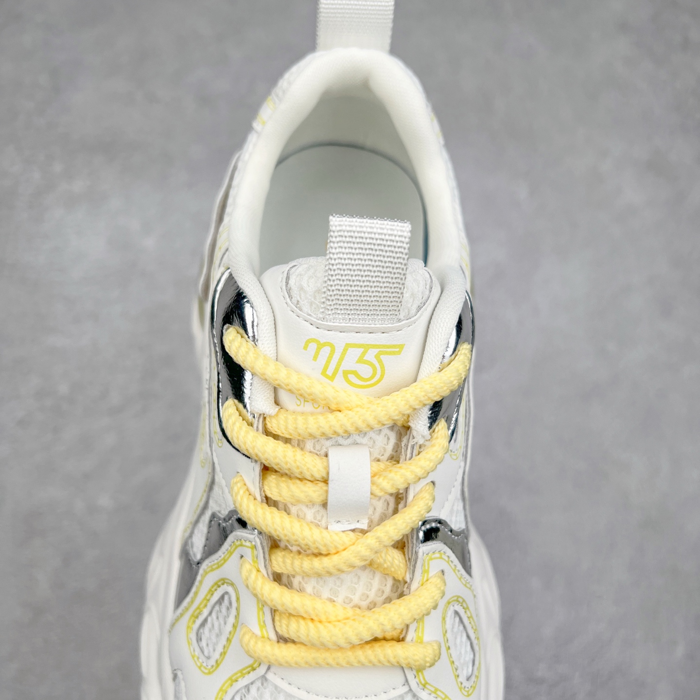 图片[5]-GG-CC Chunky Low休闲运动气垫厚底增高老爹鞋系列 广东大厂出品 完美细节 25ss春季新款厚底增高 大长腿 时髦look轻松定格 不费力展现率性氛围 高档银盒 酷帅机能风不规则设计气垫大底 白黄兰拼色造型设计 轻便舒适百搭 GGCC厚底增高简直就是小个子的快乐!不管怎么搭都好看~ 尺码：35 36 37 38 39 40-选品中心