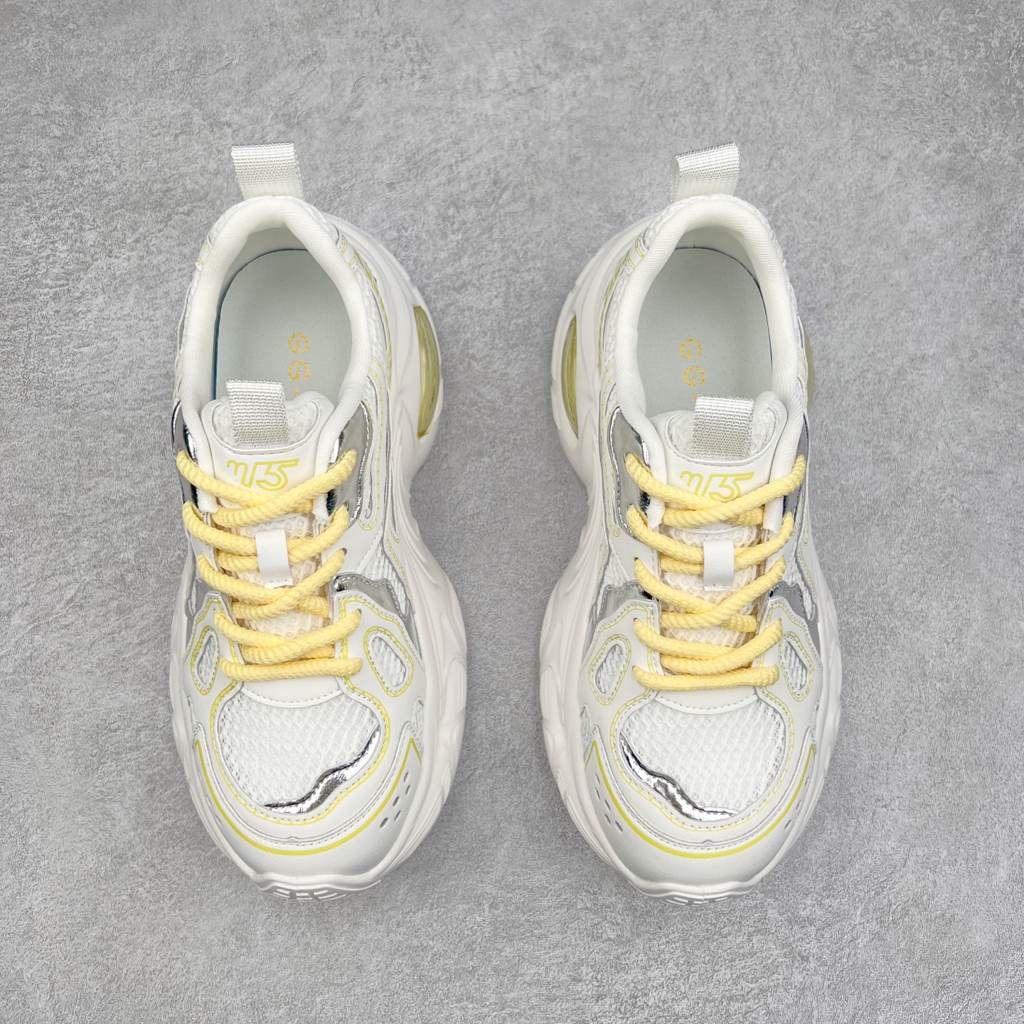 图片[2]-GG-CC Chunky Low休闲运动气垫厚底增高老爹鞋系列 广东大厂出品 完美细节 25ss春季新款厚底增高 大长腿 时髦look轻松定格 不费力展现率性氛围 高档银盒 酷帅机能风不规则设计气垫大底 白黄兰拼色造型设计 轻便舒适百搭 GGCC厚底增高简直就是小个子的快乐!不管怎么搭都好看~ 尺码：35 36 37 38 39 40-选品中心