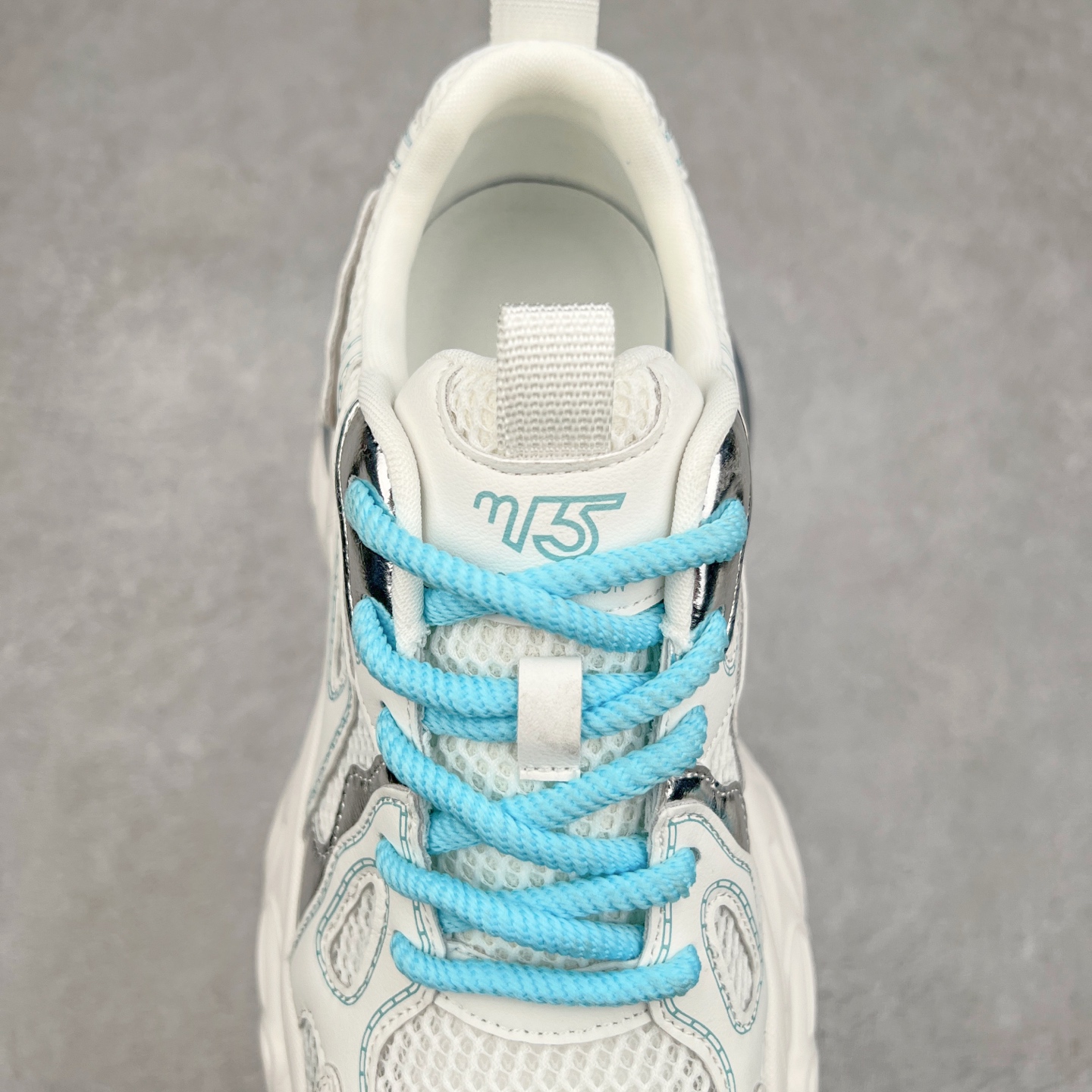 图片[5]-GG-CC Chunky Low休闲运动气垫厚底增高老爹鞋系列 广东大厂出品 完美细节 25ss春季新款厚底增高 大长腿 时髦look轻松定格 不费力展现率性氛围 高档银盒 酷帅机能风不规则设计气垫大底 白黄兰拼色造型设计 轻便舒适百搭 GGCC厚底增高简直就是小个子的快乐!不管怎么搭都好看~ 尺码：35 36 37 38 39 40-选品中心