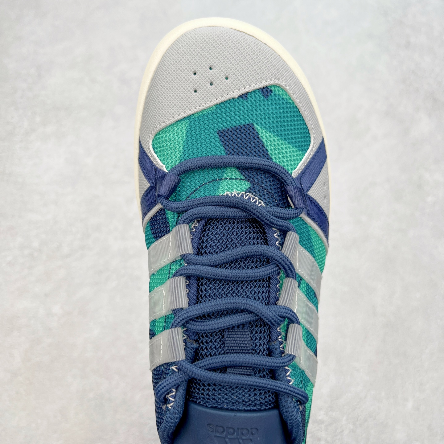 图片[4]-AD Terrex CC Boat 运动溯溪鞋户外涉水鞋 在夏日保持舒爽 采用舒适网材鞋面 MD大底 旨在伴你在湿滑表面也能轻松迈步 全新打孔设计 脚感舒适 力求让你在水边自在行走 尺码：36 36.5 37.5 38 38.5 39 40 40.5 41 42 42.5 43 44 44.5 45-选品中心