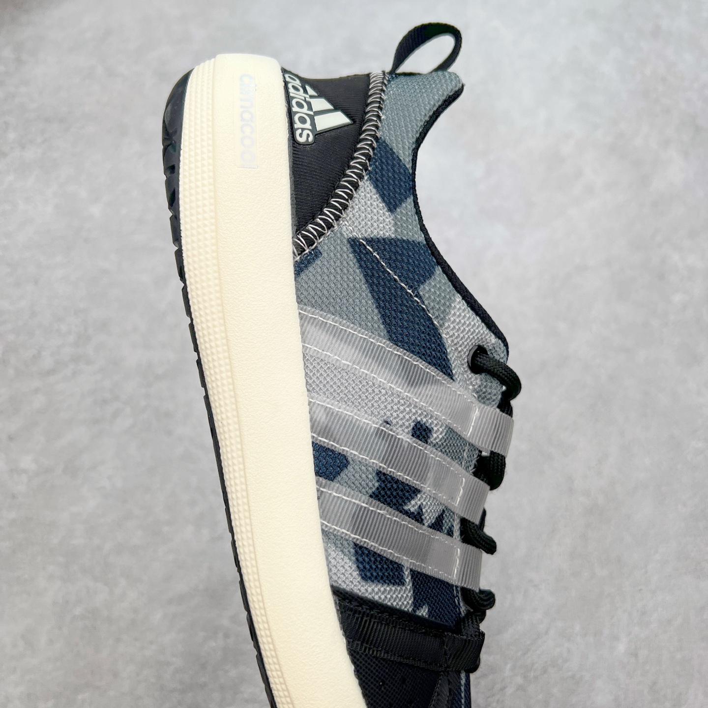 图片[6]-AD Terrex CC Boat 运动溯溪鞋户外涉水鞋 在夏日保持舒爽 采用舒适网材鞋面 MD大底 旨在伴你在湿滑表面也能轻松迈步 全新打孔设计 脚感舒适 力求让你在水边自在行走 尺码：36 36.5 37.5 38 38.5 39 40 40.5 41 42 42.5 43 44 44.5 45-选品中心