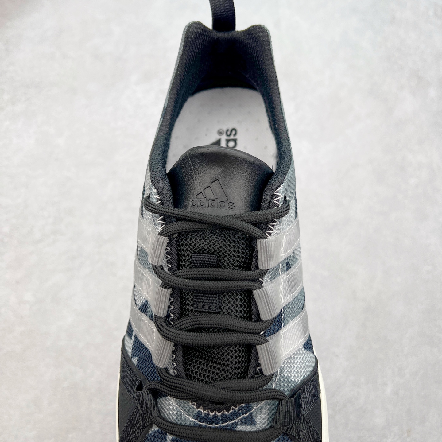 图片[5]-AD Terrex CC Boat 运动溯溪鞋户外涉水鞋 在夏日保持舒爽 采用舒适网材鞋面 MD大底 旨在伴你在湿滑表面也能轻松迈步 全新打孔设计 脚感舒适 力求让你在水边自在行走 尺码：36 36.5 37.5 38 38.5 39 40 40.5 41 42 42.5 43 44 44.5 45-选品中心