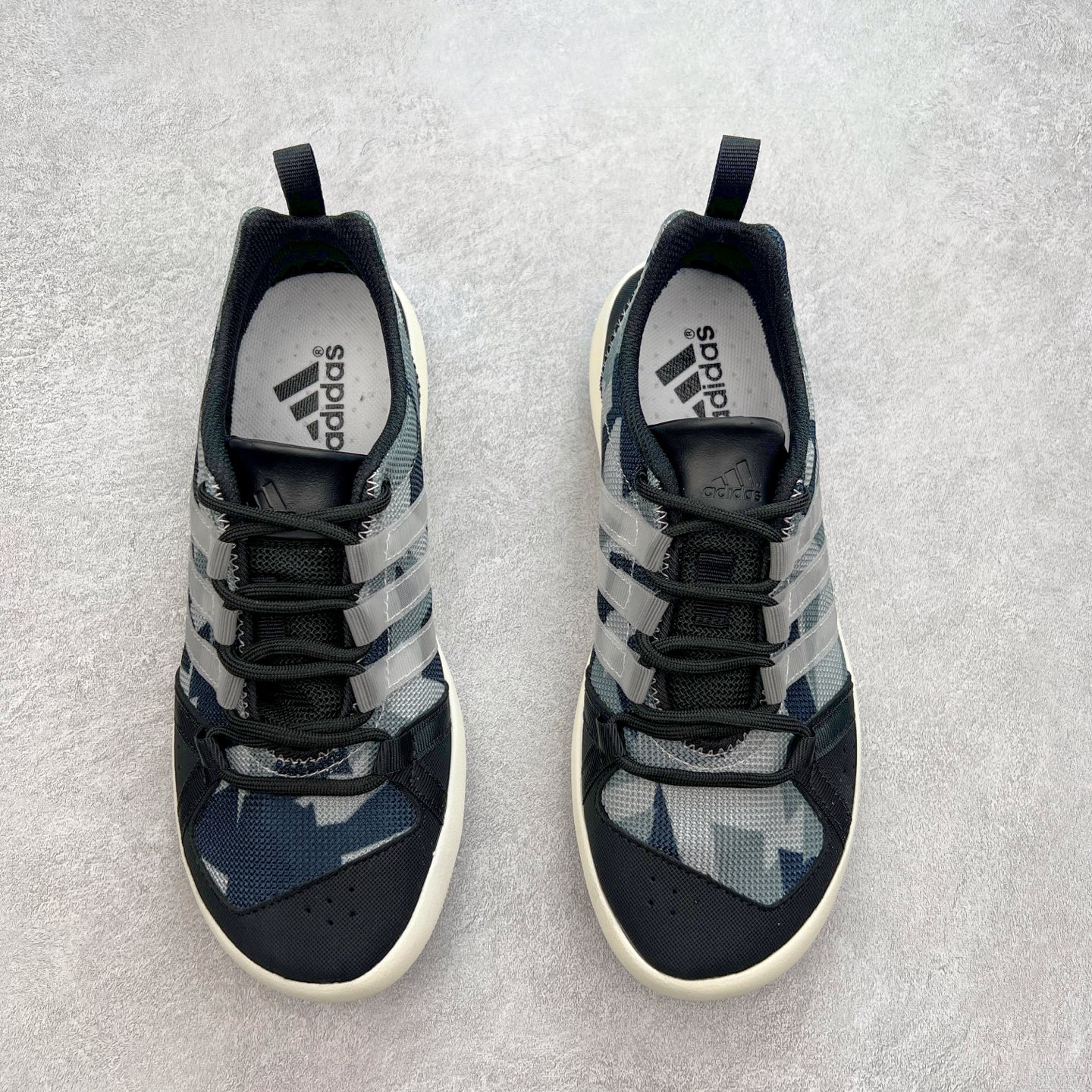 图片[2]-AD Terrex CC Boat 运动溯溪鞋户外涉水鞋 在夏日保持舒爽 采用舒适网材鞋面 MD大底 旨在伴你在湿滑表面也能轻松迈步 全新打孔设计 脚感舒适 力求让你在水边自在行走 尺码：36 36.5 37.5 38 38.5 39 40 40.5 41 42 42.5 43 44 44.5 45-选品中心