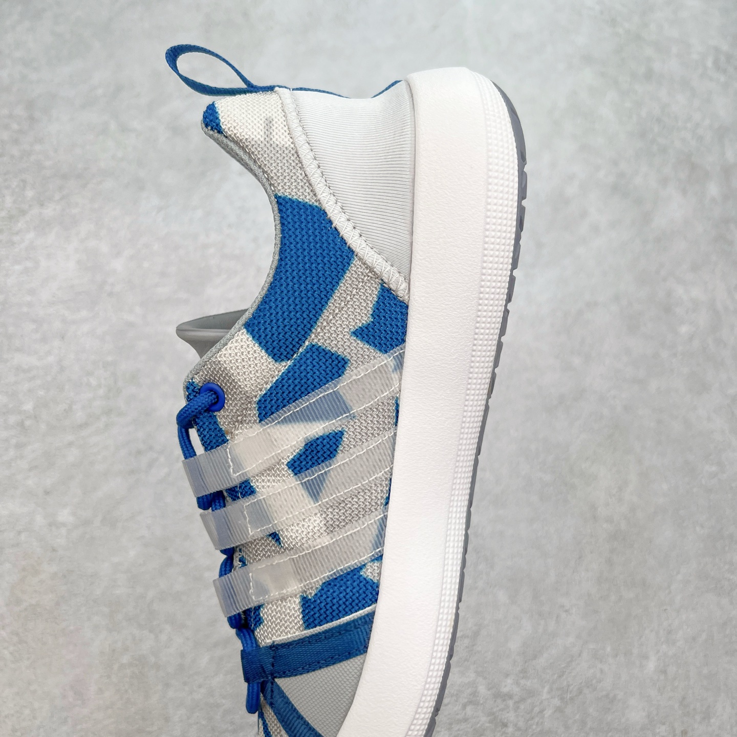 图片[7]-AD Terrex CC Boat 运动溯溪鞋户外涉水鞋 在夏日保持舒爽 采用舒适网材鞋面 MD大底 旨在伴你在湿滑表面也能轻松迈步 全新打孔设计 脚感舒适 力求让你在水边自在行走 尺码：36 36.5 37.5 38 38.5 39 40 40.5 41 42 42.5 43 44 44.5 45-选品中心