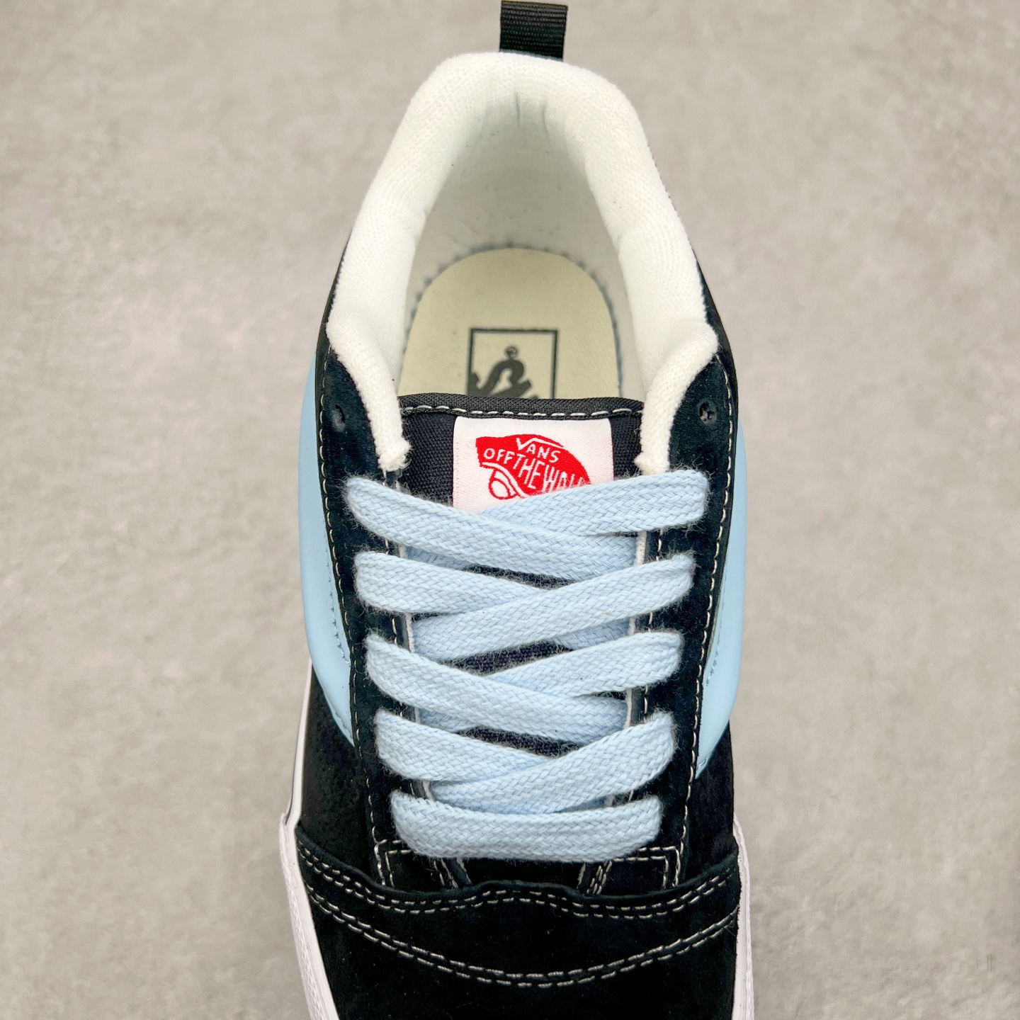 图片[5]-Vans Knu Skool 黑蓝 官方新款 复古休闲胖胖面包鞋 肥胖版大LOGO原版全皮猪八面料 尺码：35 36 36.5 37 38 38.5 39 40 40.5 41 42 42.5 43 44 工艺：硫化1：1（重量1：1、真标、原钢印、材质标、鞋型标、合格证）-选品中心