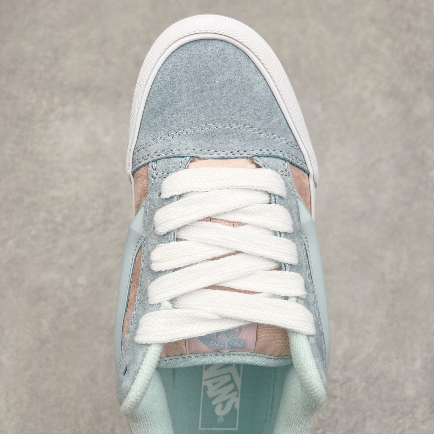 图片[4]-Vans Knu Skool 粉蓝 官方新款 复古休闲胖胖面包鞋 肥胖版大LOGO原版全皮猪八面料 尺码：35 36 36.5 37 38 38.5 39 40 40.5 41 42 42.5 43 44 工艺：硫化1：1（重量1：1、真标、原钢印、材质标、鞋型标、合格证）-选品中心