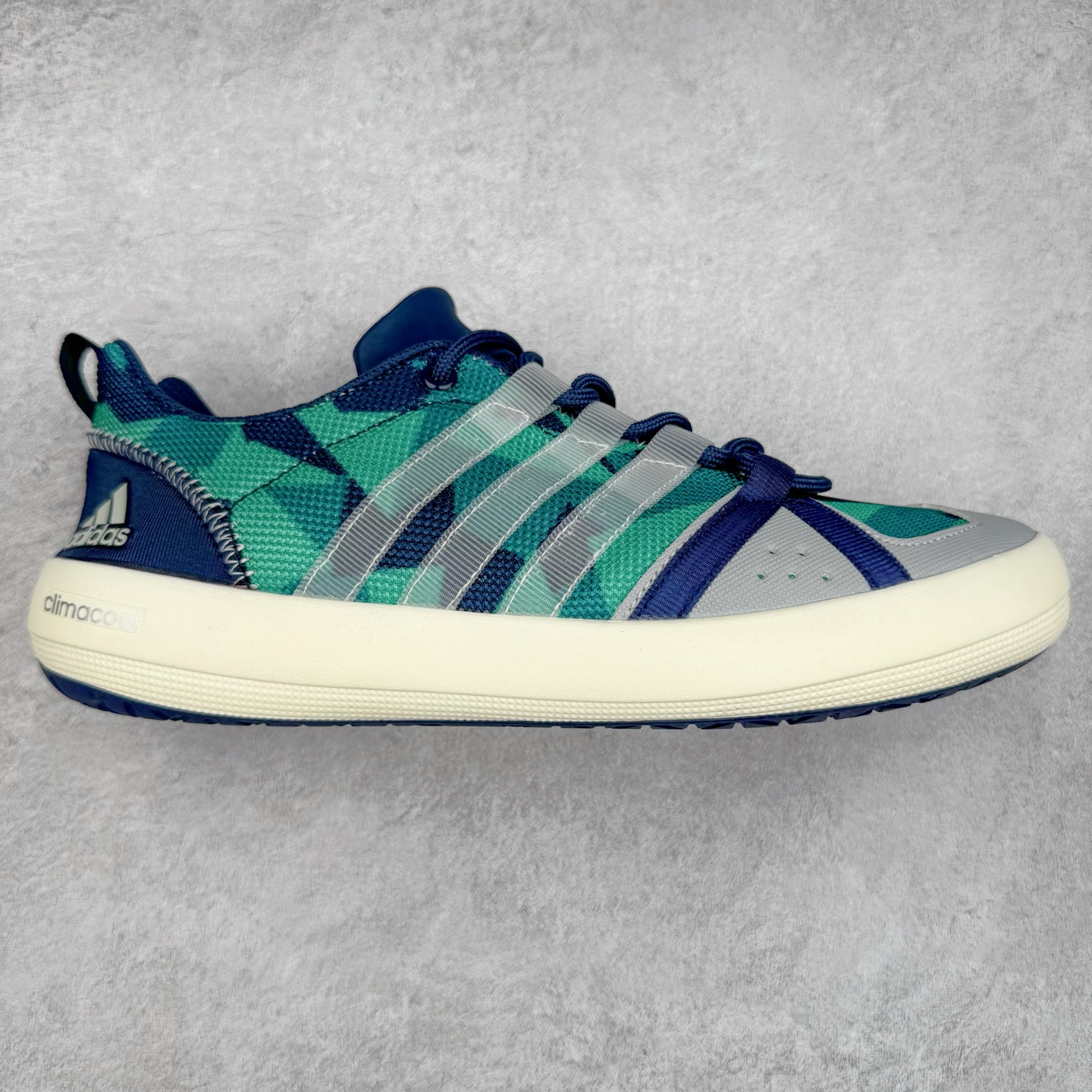 图片[3]-AD Terrex CC Boat 运动溯溪鞋户外涉水鞋 在夏日保持舒爽 采用舒适网材鞋面 MD大底 旨在伴你在湿滑表面也能轻松迈步 全新打孔设计 脚感舒适 力求让你在水边自在行走 尺码：36 36.5 37.5 38 38.5 39 40 40.5 41 42 42.5 43 44 44.5 45-选品中心