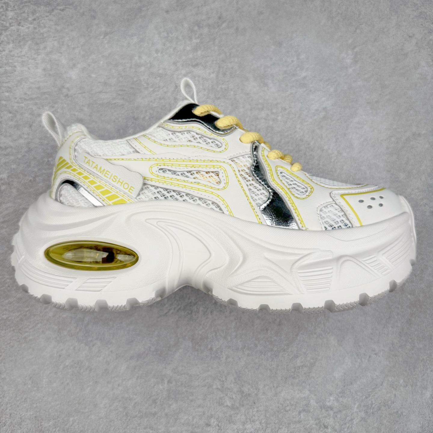 GG-CC Chunky Low休闲运动气垫厚底增高老爹鞋系列 广东大厂出品 完美细节 25ss春季新款厚底增高 大长腿 时髦look轻松定格 不费力展现率性氛围 高档银盒 酷帅机能风不规则设计气垫大底 白黄兰拼色造型设计 轻便舒适百搭 GGCC厚底增高简直就是小个子的快乐!不管怎么搭都好看~ 尺码:35 36 37 38 39 40-选品中心