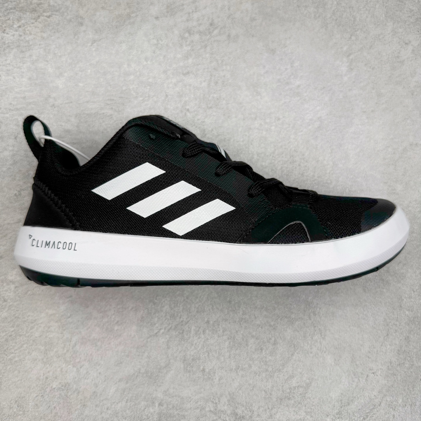 图片[4]-AD Terrex CC Boat 运动溯溪鞋户外涉水鞋 在夏日保持舒爽 采用舒适网材鞋面 MD大底 旨在伴你在湿滑表面也能轻松迈步 全新打孔设计 脚感舒适 力求让你在水边自在行走 尺码：36 36.5 37.5 38 38.5 39 40 40.5 41 42 42.5 43 44 44.5 45-选品中心