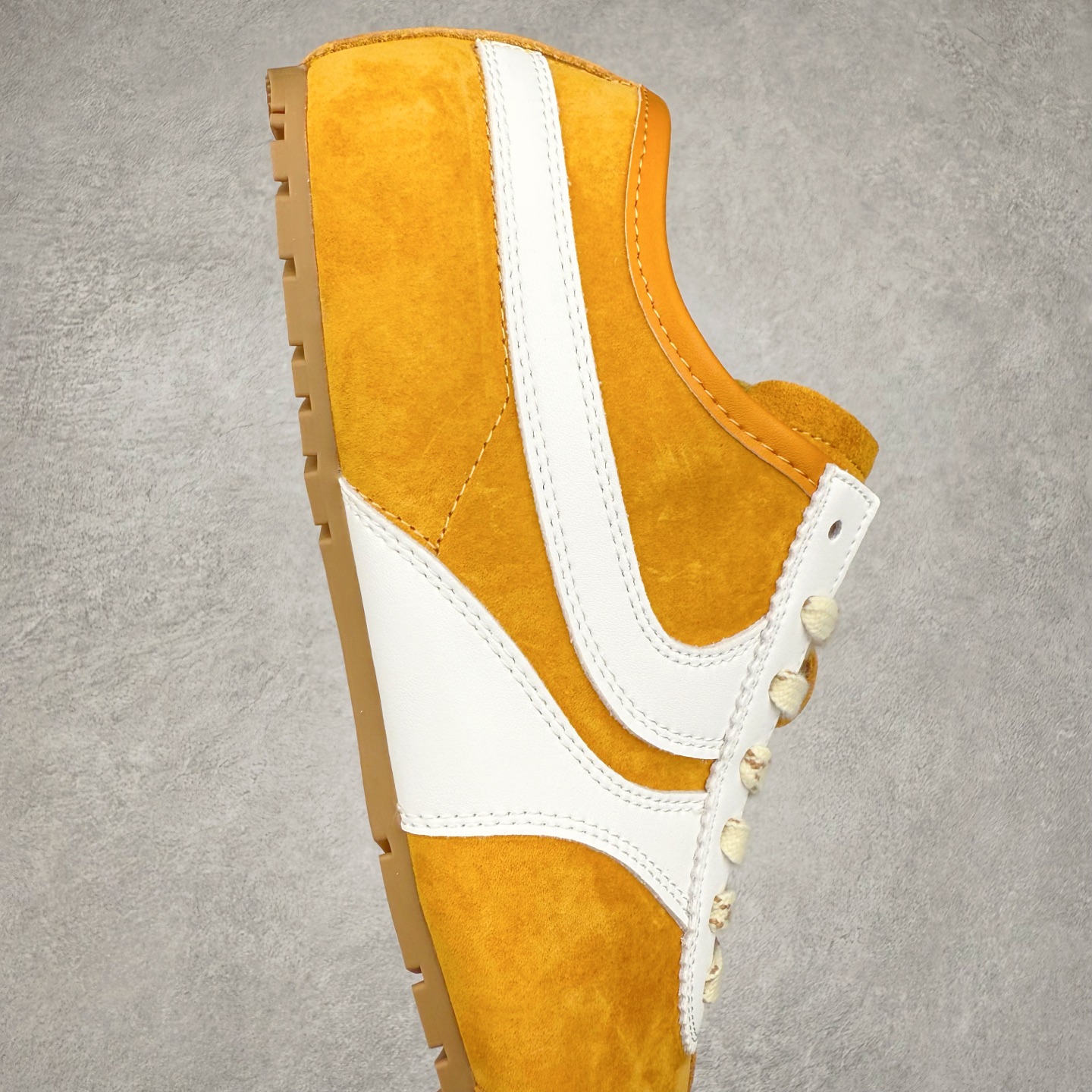 图片[6]-GG-CC阿甘德训鞋2.0系列复古风芭蕾舞鞋GGCC薄底百搭休闲运动鞋系列 广东大厂品质 25ss春季新款 全手工拉帮工艺成型 反绒牛皮革拼接头层皮饰片鞋面材质 鞋身原装高密度防刮尼龙面料,极好柔软效果 双春日踏青舒适度和少女感 德训鞋界的白月光🌙 长时间走路和站立都不累脚 不管怎么搭配都好看 尺码：35 36 37 38 39 40-选品中心