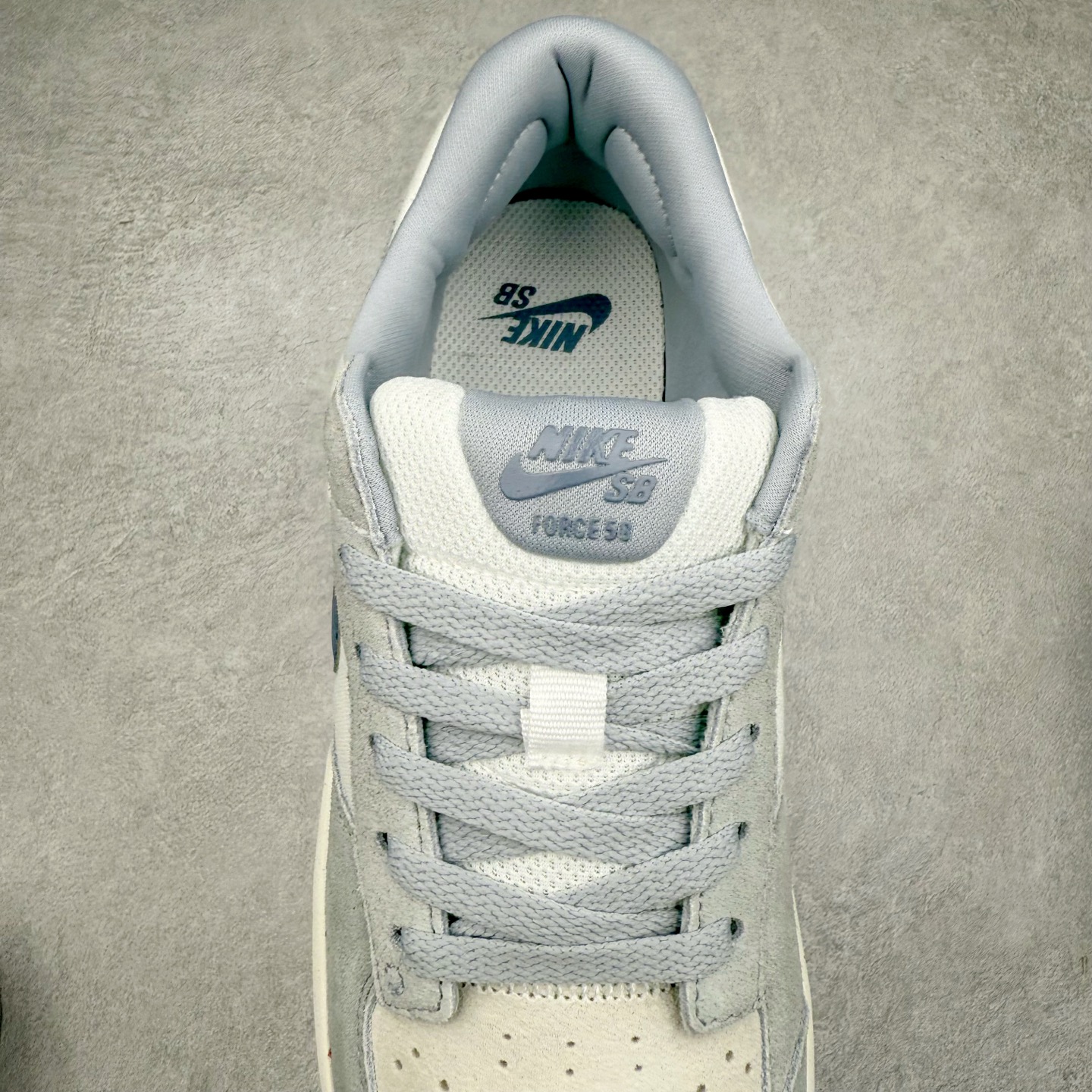 图片[5]-NK SB Force 58 空军58系列低帮休闲运动滑板板鞋 IH0636-141 鞋面由帆布和麂皮拼接 层次感丰富 搭配硫化外底 耐磨耐穿 鞋舌及中底后跟处饰有SB Logo 表明鞋款身份 采用包边设计 经久耐穿 硫化结构则有效提升灵活性 穿上这款全新推出的创意力作 助你耀动街头 尺码：36 36.5 37.5 38 38.5 39 40 40.5 41 42 42.5 43 44 45-选品中心