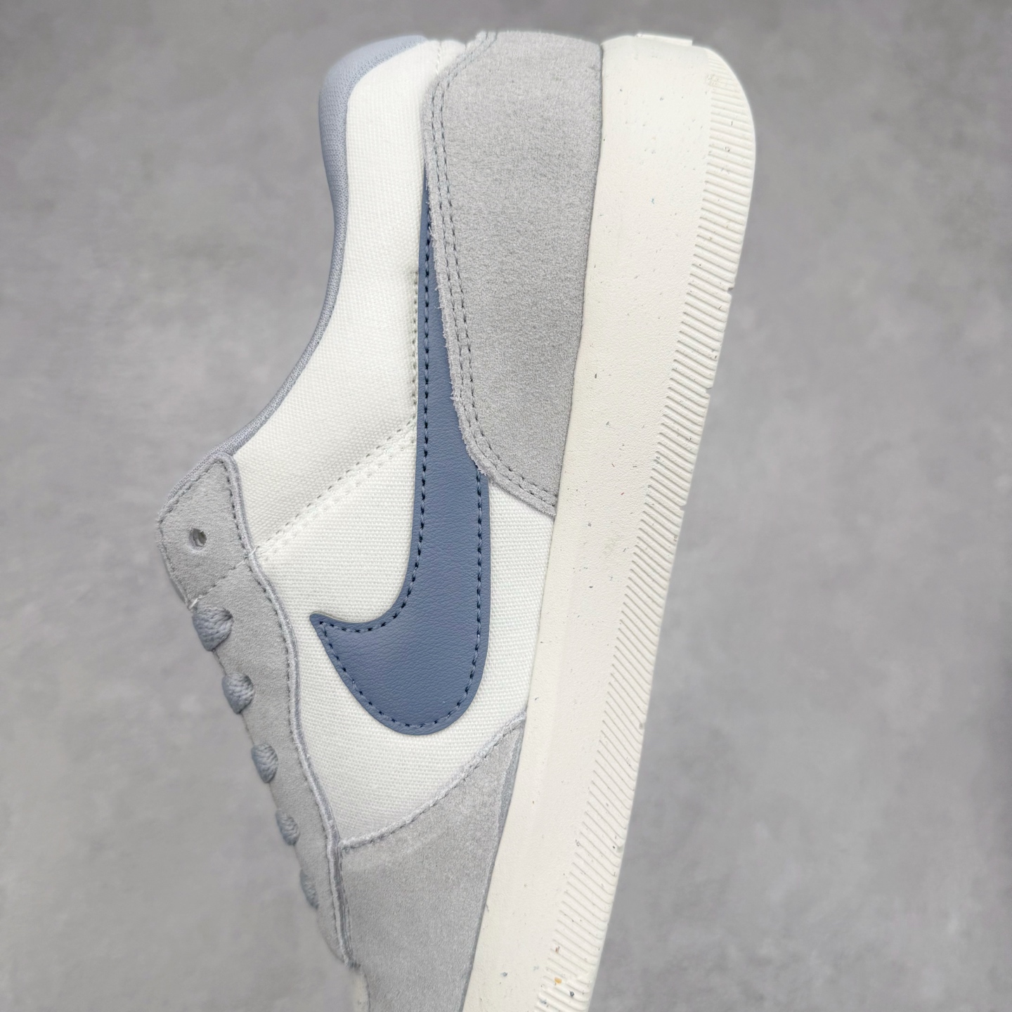 图片[7]-NK SB Force 58 空军58系列低帮休闲运动滑板板鞋 IH0636-141 鞋面由帆布和麂皮拼接 层次感丰富 搭配硫化外底 耐磨耐穿 鞋舌及中底后跟处饰有SB Logo 表明鞋款身份 采用包边设计 经久耐穿 硫化结构则有效提升灵活性 穿上这款全新推出的创意力作 助你耀动街头 尺码：36 36.5 37.5 38 38.5 39 40 40.5 41 42 42.5 43 44 45-选品中心