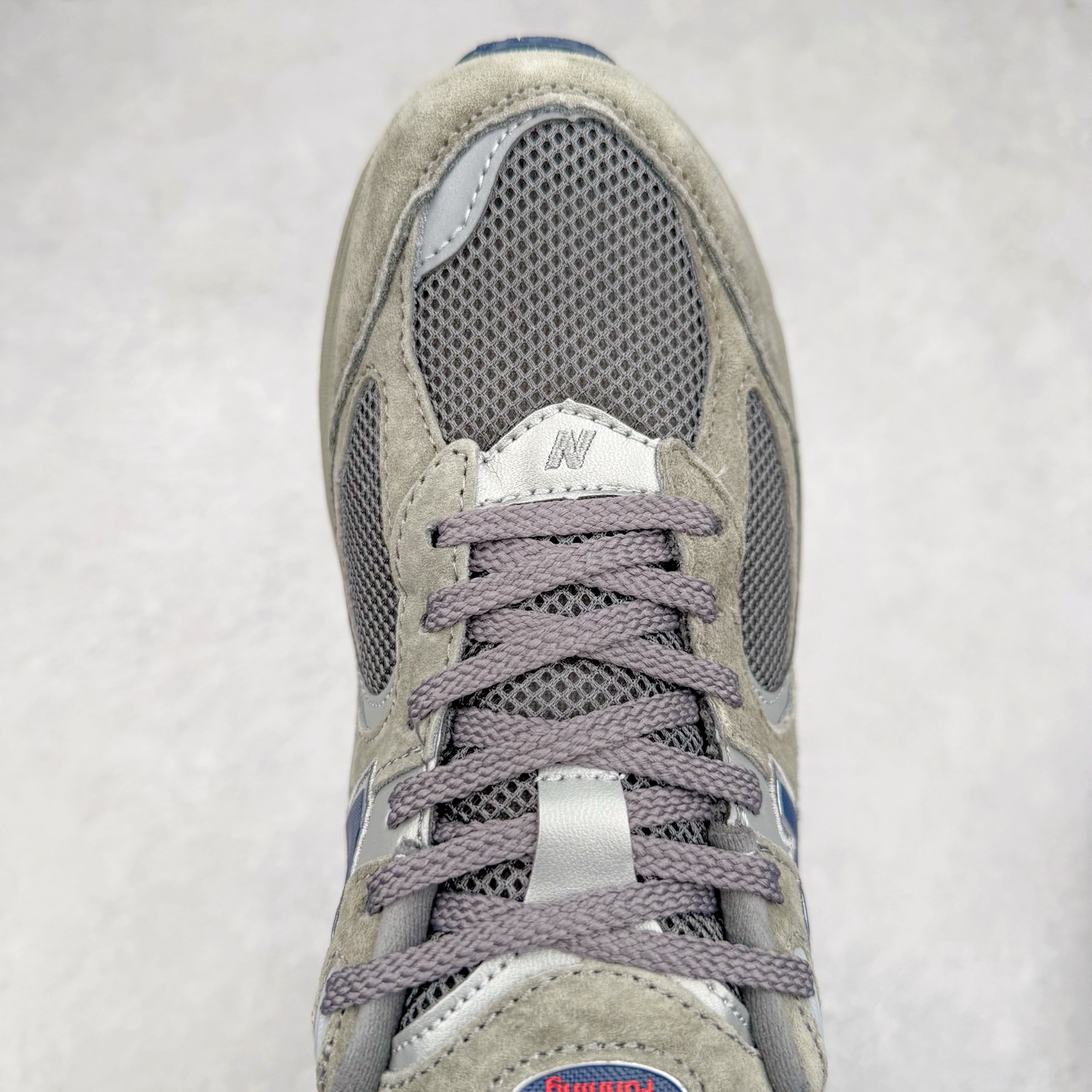 图片[4]-＃特价福利 New Balance NB2002系列 男女休闲慢跑鞋 必备的时髦单品之一 最新出的2002R系列 这款延续了经典科技 升级版N-ERGY缓震物料机能与材质上脚太舒适了 鞋面的柔软麂皮搭配尼龙网布 特别透气而且还复古感 不管是搭配牛仔裤还工装裤都是百搭！小红书众多博主上脚推荐！实拍调校N版已经零色差零失真 百分百还原实物色彩所见即所得 不存在货不对板色差等低级问题 选购参考实物拍摄 不混卖不参货 只用心做好货严格选品 承诺混一赔十 尺码：36 36.5 37 37.5 38 38.5 39.5 40 40.5 41.5 42 42.5 43 44 45-选品中心