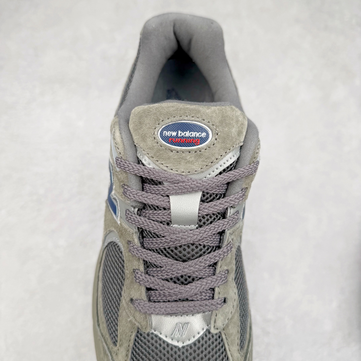 图片[5]-＃特价福利 New Balance NB2002系列 男女休闲慢跑鞋 必备的时髦单品之一 最新出的2002R系列 这款延续了经典科技 升级版N-ERGY缓震物料机能与材质上脚太舒适了 鞋面的柔软麂皮搭配尼龙网布 特别透气而且还复古感 不管是搭配牛仔裤还工装裤都是百搭！小红书众多博主上脚推荐！实拍调校N版已经零色差零失真 百分百还原实物色彩所见即所得 不存在货不对板色差等低级问题 选购参考实物拍摄 不混卖不参货 只用心做好货严格选品 承诺混一赔十 尺码：36 36.5 37 37.5 38 38.5 39.5 40 40.5 41.5 42 42.5 43 44 45-选品中心