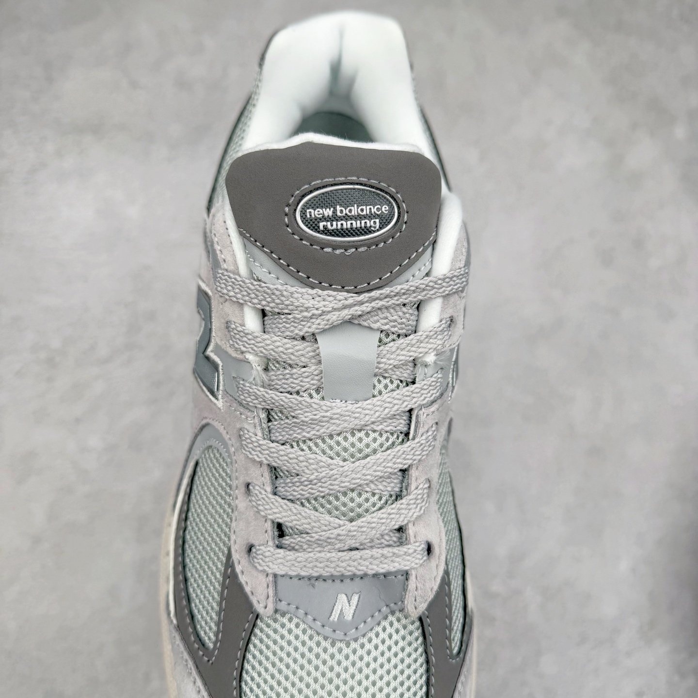 图片[5]-＃特价福利 New Balance NB2002系列 男女休闲慢跑鞋 必备的时髦单品之一 最新出的2002R系列 这款延续了经典科技 升级版N-ERGY缓震物料机能与材质上脚太舒适了 鞋面的柔软麂皮搭配尼龙网布 特别透气而且还复古感 不管是搭配牛仔裤还工装裤都是百搭！小红书众多博主上脚推荐！实拍调校N版已经零色差零失真 百分百还原实物色彩所见即所得 不存在货不对板色差等低级问题 选购参考实物拍摄 不混卖不参货 只用心做好货严格选品 承诺混一赔十 尺码：36 36.5 37 37.5 38 38.5 39.5 40 40.5 41.5 42 42.5 43 44 45-选品中心