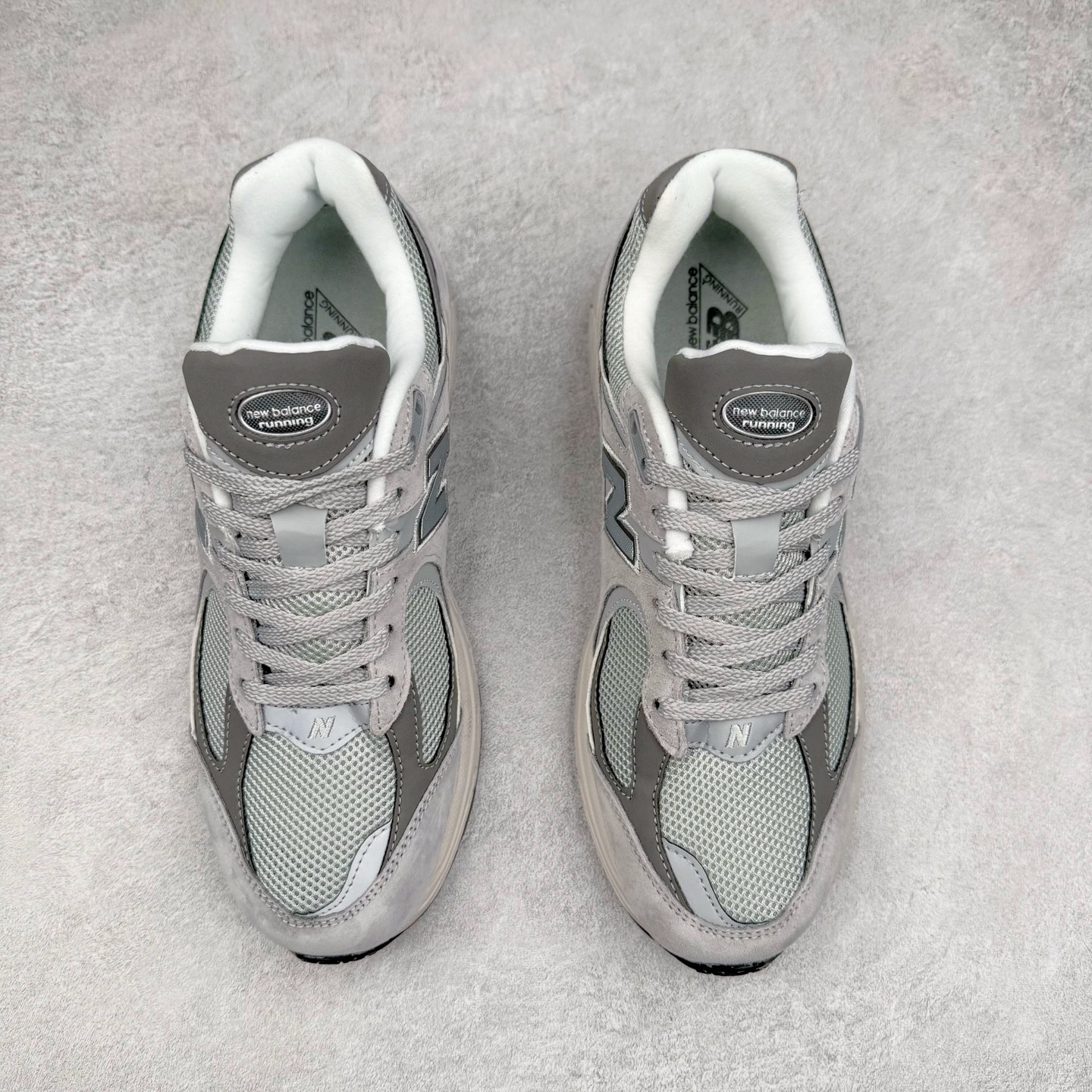 图片[2]-＃特价福利 New Balance NB2002系列 男女休闲慢跑鞋 必备的时髦单品之一 最新出的2002R系列 这款延续了经典科技 升级版N-ERGY缓震物料机能与材质上脚太舒适了 鞋面的柔软麂皮搭配尼龙网布 特别透气而且还复古感 不管是搭配牛仔裤还工装裤都是百搭！小红书众多博主上脚推荐！实拍调校N版已经零色差零失真 百分百还原实物色彩所见即所得 不存在货不对板色差等低级问题 选购参考实物拍摄 不混卖不参货 只用心做好货严格选品 承诺混一赔十 尺码：36 36.5 37 37.5 38 38.5 39.5 40 40.5 41.5 42 42.5 43 44 45-选品中心