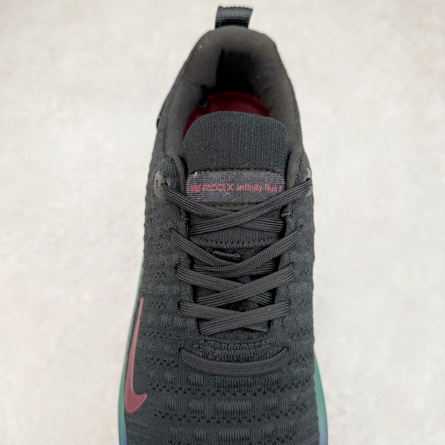图片[5]-＃福利特价 NK ZoomX Invincible Run Flyknit FK4 不可战胜4代系列轻量飞织低帮休闲运动慢跑鞋 此鞋专为短跑运动员而生 是为 5 至 10 公里距离的赛事和训练打造 整体设计采用流线型的轻质工程网眼材质构成鞋面 并与其他 Running 旗舰鞋款同样搭载全脚掌 ZoomX 缓冲中底 搭配 Pebax 物料与橡胶外底 ZoomX StreakFly 首发配色以Prototype呈现 其灵感是来自开发期间的磨损测试 透过编号的标记与内侧的预期跑步距离突出研发过程 尺码：36 36.5 37.5 38 38.5 39 40 40.5 41 42 42.5 43 44 44.5 45-选品中心