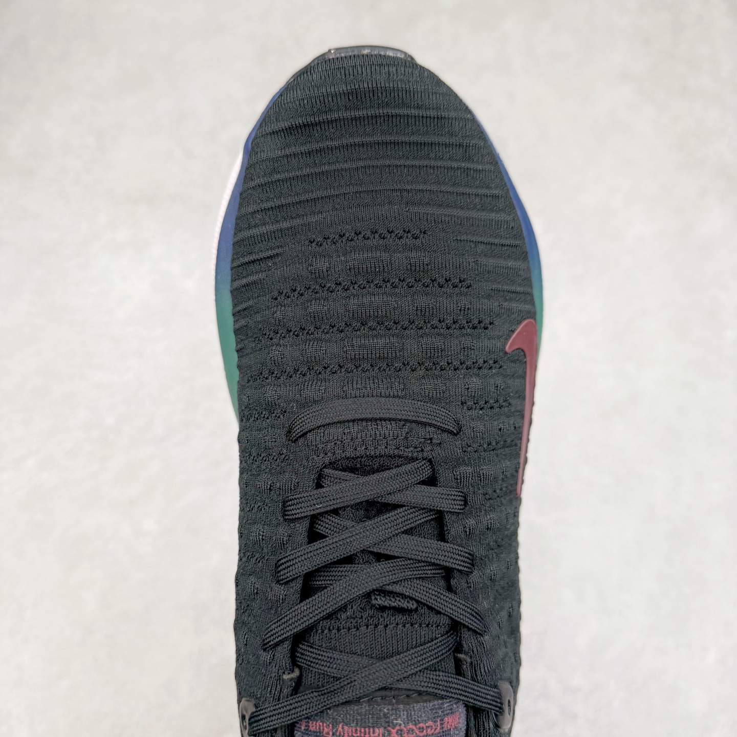 图片[4]-＃福利特价 NK ZoomX Invincible Run Flyknit FK4 不可战胜4代系列轻量飞织低帮休闲运动慢跑鞋 此鞋专为短跑运动员而生 是为 5 至 10 公里距离的赛事和训练打造 整体设计采用流线型的轻质工程网眼材质构成鞋面 并与其他 Running 旗舰鞋款同样搭载全脚掌 ZoomX 缓冲中底 搭配 Pebax 物料与橡胶外底 ZoomX StreakFly 首发配色以Prototype呈现 其灵感是来自开发期间的磨损测试 透过编号的标记与内侧的预期跑步距离突出研发过程 尺码：36 36.5 37.5 38 38.5 39 40 40.5 41 42 42.5 43 44 44.5 45-选品中心