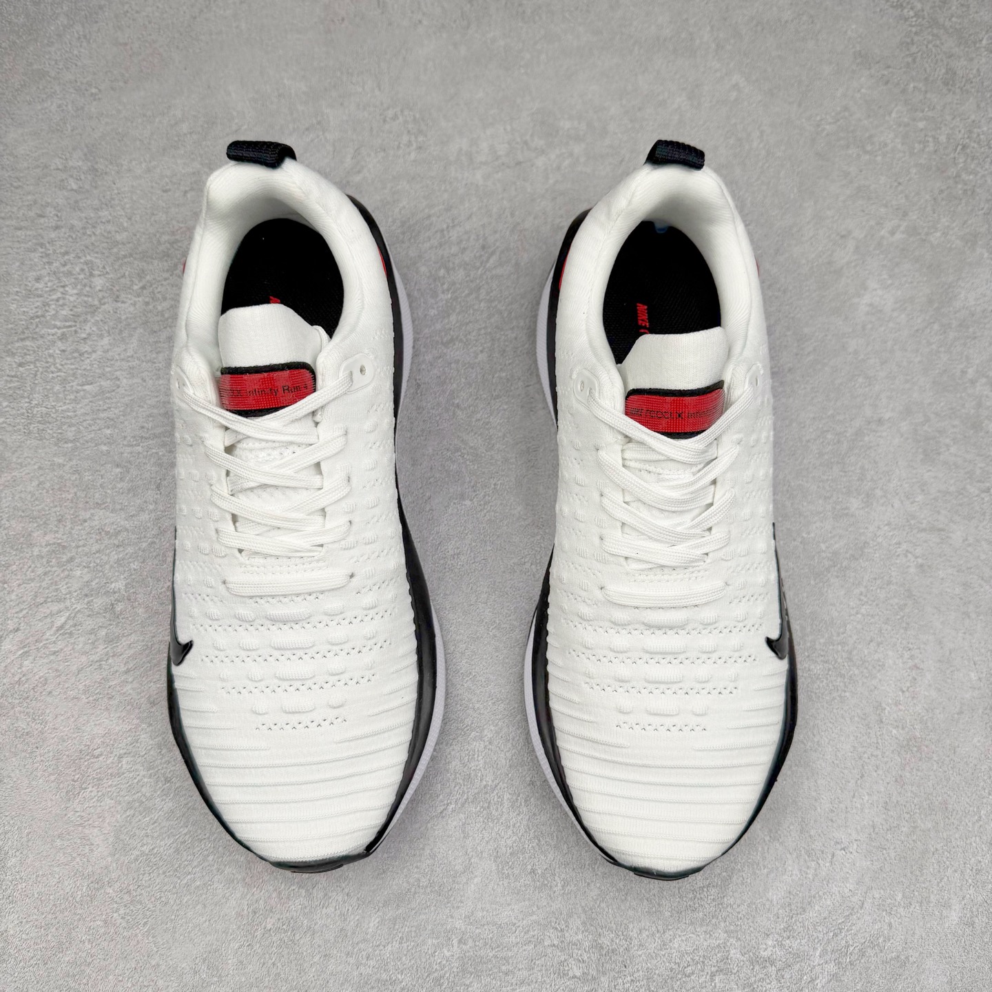 图片[2]-＃福利特价 NK ZoomX Invincible Run Flyknit FK4 不可战胜4代系列轻量飞织低帮休闲运动慢跑鞋 此鞋专为短跑运动员而生 是为 5 至 10 公里距离的赛事和训练打造 整体设计采用流线型的轻质工程网眼材质构成鞋面 并与其他 Running 旗舰鞋款同样搭载全脚掌 ZoomX 缓冲中底 搭配 Pebax 物料与橡胶外底 ZoomX StreakFly 首发配色以Prototype呈现 其灵感是来自开发期间的磨损测试 透过编号的标记与内侧的预期跑步距离突出研发过程 尺码：36 36.5 37.5 38 38.5 39 40 40.5 41 42 42.5 43 44 44.5 45-选品中心