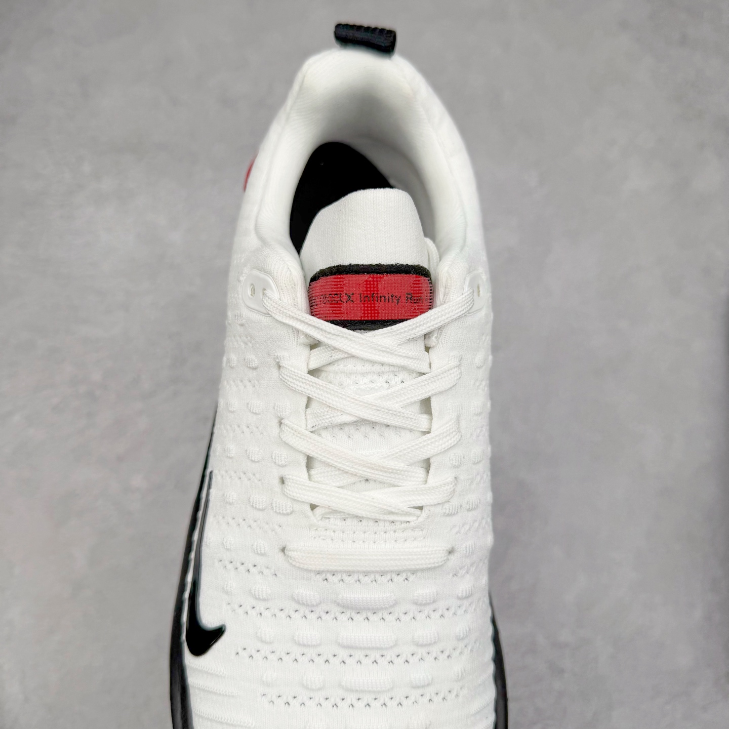 图片[5]-＃福利特价 NK ZoomX Invincible Run Flyknit FK4 不可战胜4代系列轻量飞织低帮休闲运动慢跑鞋 此鞋专为短跑运动员而生 是为 5 至 10 公里距离的赛事和训练打造 整体设计采用流线型的轻质工程网眼材质构成鞋面 并与其他 Running 旗舰鞋款同样搭载全脚掌 ZoomX 缓冲中底 搭配 Pebax 物料与橡胶外底 ZoomX StreakFly 首发配色以Prototype呈现 其灵感是来自开发期间的磨损测试 透过编号的标记与内侧的预期跑步距离突出研发过程 尺码：36 36.5 37.5 38 38.5 39 40 40.5 41 42 42.5 43 44 44.5 45-选品中心