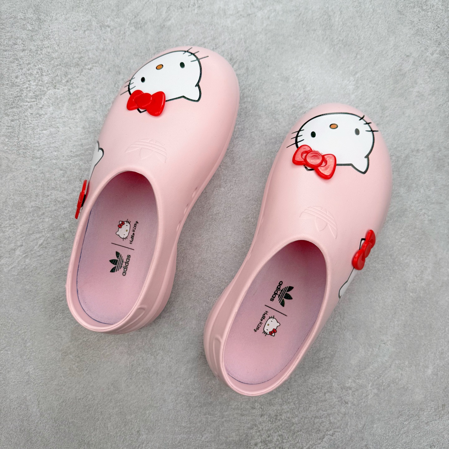 图片[3]-＃DC私人订单 AD Originals AdiFOM Stan Smith Mule 防滑耐磨轻便运动凉鞋穆勒厨师鞋 重金购入原鞋及原档案磨具生产指令开发 鞋头部位凹凸有致 横向大面积波浪纹理 后跟Logo 凹凸明显 轮廓分明 描漆定位精准 公整无偏差不溢出 LOGO内侧钢印清晰工整 原厂磨具全鞋无多余毛边 同源公司EVA粒子环保塑料 原厂指令配方 无任何异味 弹性卡色均保持原鞋一致 匠心打造 鞋口弧度大小 鞋面色泽质感同步原鞋 LOGO内侧钢印清晰工整 中底部分带原厂钢印编号 原厂Ortholite欧斯莱鞋垫 区别掉渣海玻璃鞋垫 吸汗防臭的效果无法相提并论 原厂定制原标 同比ZP 符合人体设计 轻松脚感 一穿即走 这款拖鞋旨在致敬经典的Stan Smith 简约鞋面和后跟细节灵感源于原版 并通过厚实的比例和超光滑的触感 带来现代风格的革新 采用含有甘蔗制成的泡沫材料 心系环保 摆脱绑带或鞋带束缚 易于穿脱 保持舒适 采用天然可再生材料 旨在帮助减少塑料污染 偏小一码 尺码：36 37 38 39 40 41 42 43 44-选品中心