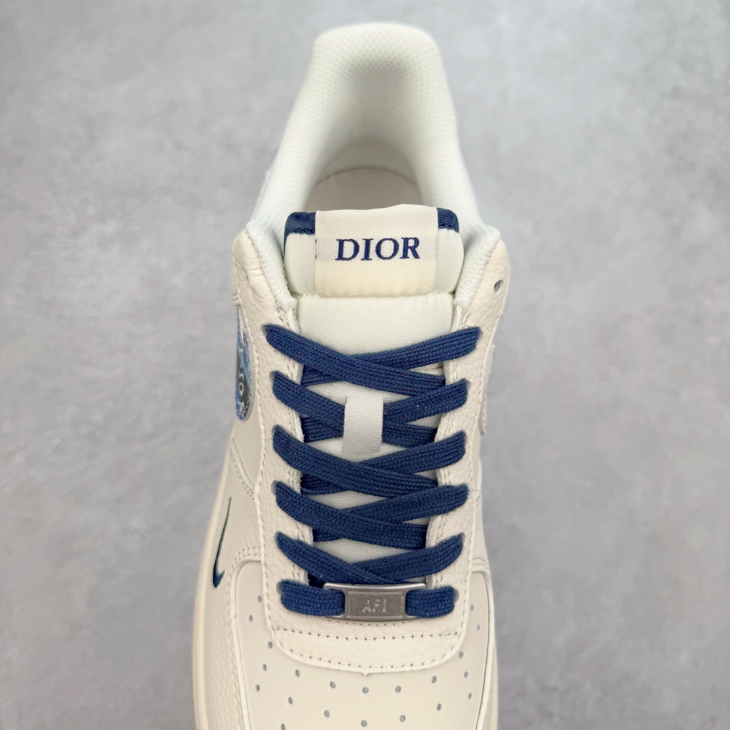 图片[5]-NK Air Force 1´07 Low 空军一号低帮百搭休闲运动板鞋 XS1958-569 柔软、弹性十足的缓震性能和出色的中底设计 横跨复古与现代的外型结合 造就出风靡全球 三十多年的Force 1 直到今天还深受青睐 实拍调校N版已经零色差零失真 百分百还原实物色彩所见即所得 不存在货不对板色差等低级问题 选购参考实物拍摄 不混卖不参货 只用心做好货严格选品 承诺混一赔十 尺码：36 36.5 37.5 38 38.5 39 40 40.5 41 42 42.5 43 44 44.5 45-选品中心