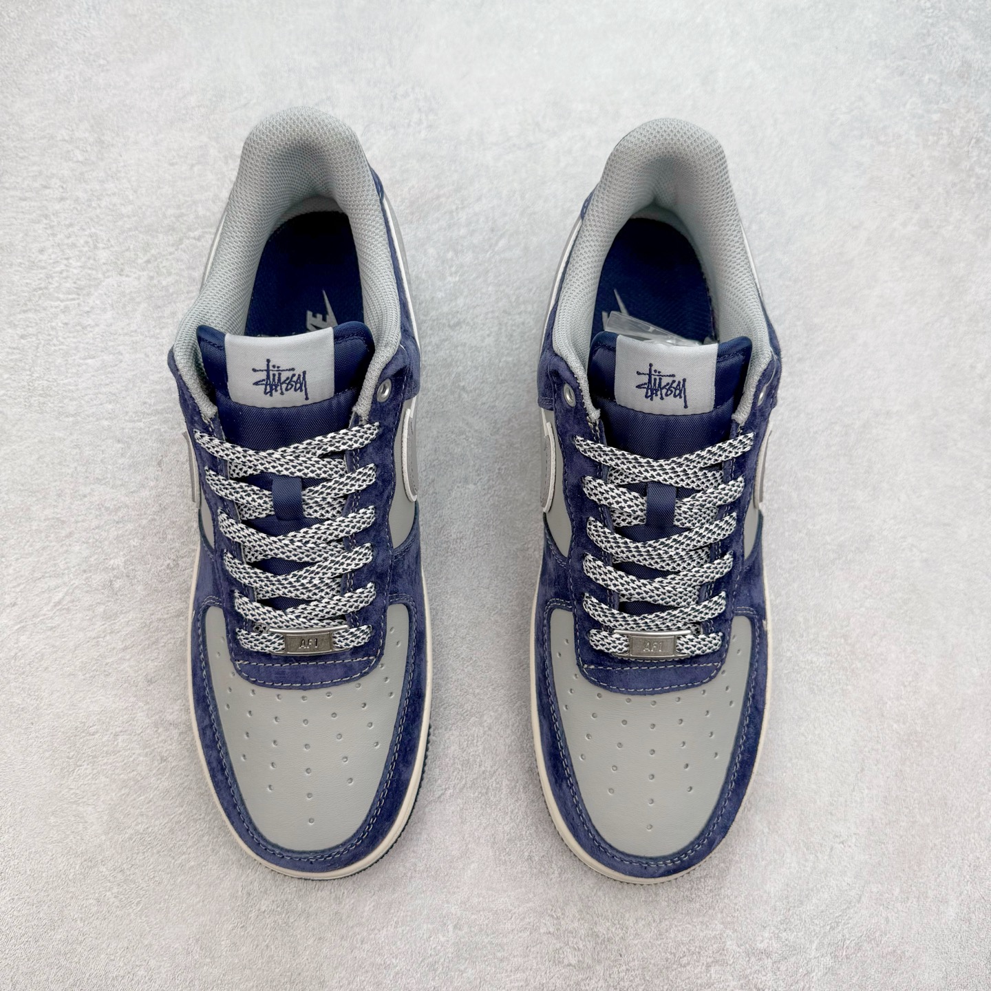 图片[2]-NK Air Force 1´07 Low 空军一号低帮百搭休闲运动板鞋 SJ6698-007 柔软、弹性十足的缓震性能和出色的中底设计 横跨复古与现代的外型结合 造就出风靡全球 三十多年的Force 1 直到今天还深受青睐 实拍调校N版已经零色差零失真 百分百还原实物色彩所见即所得 不存在货不对板色差等低级问题 选购参考实物拍摄 不混卖不参货 只用心做好货严格选品 承诺混一赔十 尺码：36 36.5 37.5 38 38.5 39 40 40.5 41 42 42.5 43 44 44.5 45-选品中心