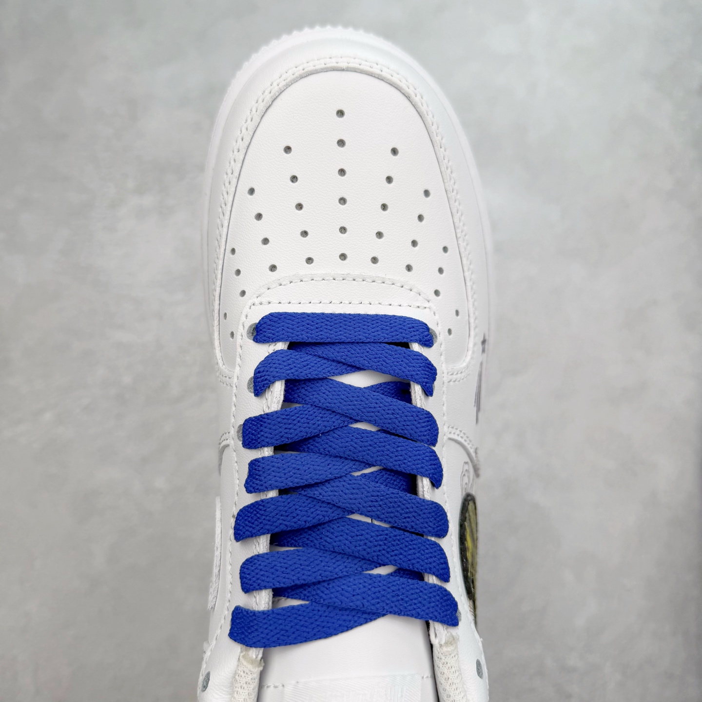 图片[4]-NK Air Force 1´07 Low 空军一号低帮百搭休闲运动板鞋 ZH0316-069 柔软、弹性十足的缓震性能和出色的中底设计 横跨复古与现代的外型结合 造就出风靡全球 三十多年的Force 1 直到今天还深受青睐 实拍调校N版已经零色差零失真 百分百还原实物色彩所见即所得 不存在货不对板色差等低级问题 选购参考实物拍摄 不混卖不参货 只用心做好货严格选品 承诺混一赔十 尺码：36 36.5 37.5 38 38.5 39 40 40.5 41 42 42.5 43 44 44.5 45-选品中心