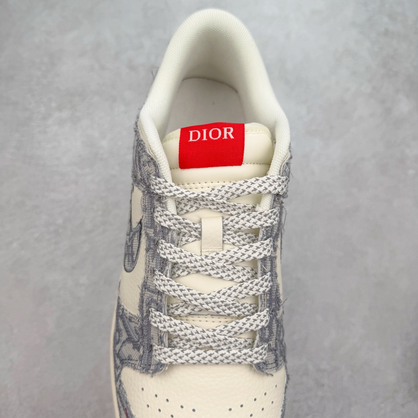 图片[5]-NK Dunk Low 定制配色 FC1688-221 大厂出品 极力推荐 原装头层材料 独家版型蒸餾加工帶來的是更好的视觉和脚感体验大厂纯原品质出货 清洁度 电绣工艺 皮料切割干净无任何毛边 细节完美 实拍调校N版已经零色差零失真 百分百还原实物色彩所见即所得 不存在货不对板色差等低级问题 选购参考实物拍摄 不混卖不参货 只用心做好货严格选品 承诺混一赔十 尺码：36 36.5 37.5 38 38.5 39 40 40.5 41 42 42.5 43 44 44.5 45-选品中心
