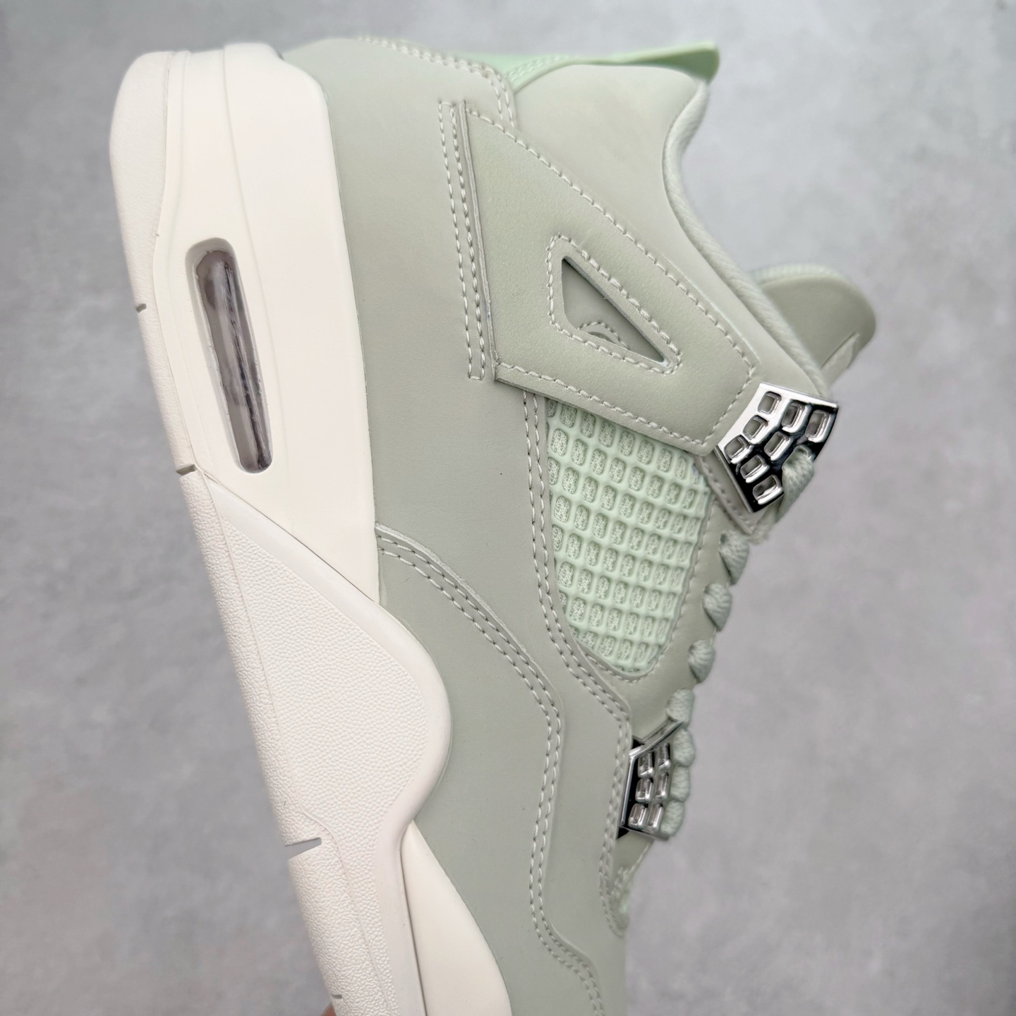 图片[6]-＃C版 Air Jordan AJ4 \\\”Seafoam\\\” 薄荷绿 HV0823-003 口碑大厂出品 原纸板楦头开发 性价比版本 定价合理 定制优质皮料 完美鞋型匹配公司货 正确TPU鞋舌锁扣 最新原厂底模 大底卡色咬花完美 鞋柜必备鞋款 终端现货供应 男女鞋尺码：36 36.5 37.5 38 38.5 39 40 40.5 41 42 42.5 43 44 44.5 45 46 47.5-选品中心