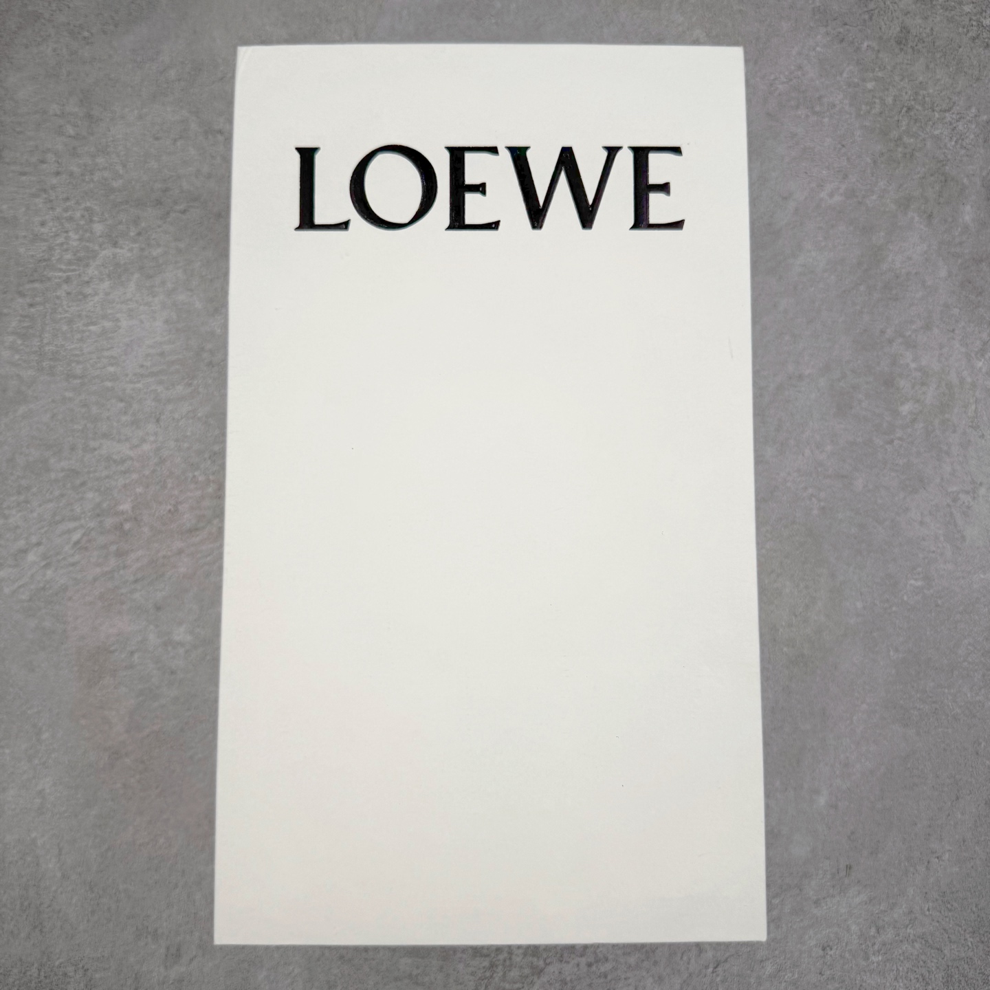 图片[21]-＃GD广顶 LOEWE 2025 | Ballet Runner 2.0 罗意威新款芭蕾舞鞋拼色德训鞋阿甘鞋 全套原纸板楦头开发 后跟3D注塑橡胶LOEWE徽标 原厂数据大底磨具 进口羊皮内里加鞋垫 磁吸翻盖盒 内配帆布防尘袋 配件齐全 官方一致 原装纸板中底 带采用反绒牛皮革拼接头层皮饰片鞋面材质 鞋身原装高密度防刮防水尼龙面料 不对称鞋头造型 作为LOEWE的标志性设计 超柔软轻便且灵活的鞋底 新的波浪纹理橡胶外底 延伸至鞋头 升级的柔软皮革内衬和鞋床 提供最大舒适感 后跟有3D注塑橡胶徽标 真皮和皮料混搭彰显复古风格 拼色拼接鞋面 非常高级隐藏式小内增高 脚后跟设计新颖 柔软舒适 会被评为年度最舒适的暴走鞋 如履平地 内娱明星杨幂等众多同款上脚 小红书 一系列素材图 极具爆款 尺码：35 36 37 38 39 40 41 42 43 44 45-选品中心