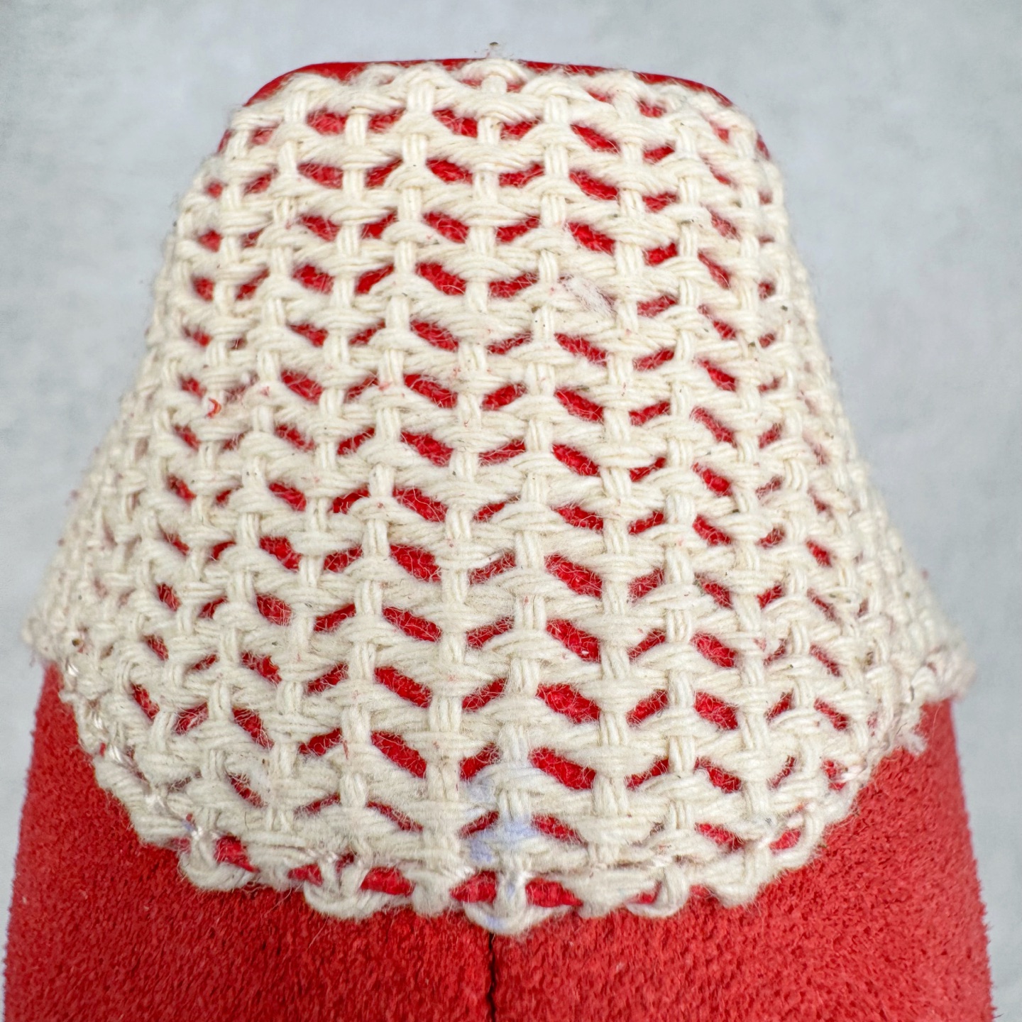 图片[10]-＃HP纯原 AD Original Gazelle Trainers 瞪羚室内鞋系列低帮复古百搭休闲运动德训风板鞋 JI2756 高端零售特供批次 原厂定制长毛翻毛皮组合环保纤维革鞋面材质 内置环保海玻璃鞋垫 外置RB橡胶大底 产品品控稳定性领先行业 原厂全套原楦原纸板冲刀磨具开发 原厂皮料加持 原厂港宝加持定型后跟R度完美 将复古进行到底 简约流畅 三十年不变经典 这款Gazelle运动鞋 无论面料、配色、质感或设计 都只在重现其1991年原款的经典 皮革鞋面 撞色三条纹和鞋跟标的设计 力求呈现90年代的经典复古风潮 Samba火热的同时 也带动了其它的复古鞋型 Gazelle便是其中一只 Gazelle Indoor拥有包边更宽的T字型鞋头 更好的保护运动员的前掌 浓浓的复古氛围感 非常适合现在流行的Cleanfit风格 尺码：35.5 36 36⅔ 37⅓ 38 38⅔ 39⅓ 40 40⅔ 41⅓ 42 42⅔ 43⅓ 44 44⅔ 45-选品中心