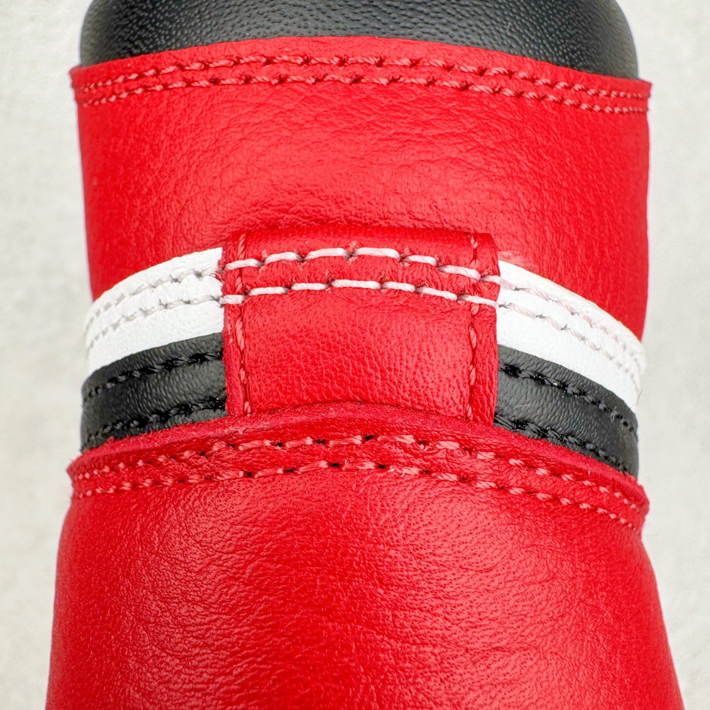 Air Jordan 1 Retro High Black Toe - Classic Style & Premium Comfort 16 i1745215987504 1428 0 13