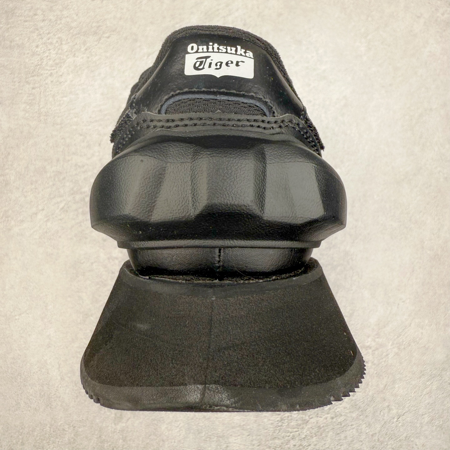 图片[8]-鬼塚虎/Onitsuka Tiger MOAGE CO Low 摩纳哥CO系列低帮厚底复古经典百搭休闲慢跑鞋 #升级原楦原纸版开发版型 #采用翻毛皮组合网织织物鞋面材质 #内嵌OrthoLite(欧索莱)透气吸汗鞋垫贴 #外置环保双层切片组合轻质防滑橡胶外底❗️ 尺码：36 37 37.5 38 39 39.5 40 40.5 41.5 42 42.5 43.5 44 45-选品中心