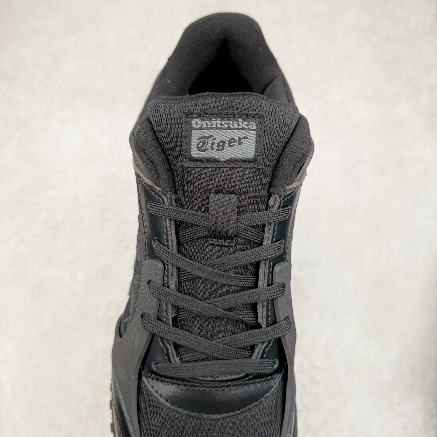 图片[5]-鬼塚虎/Onitsuka Tiger MOAGE CO Low 摩纳哥CO系列低帮厚底复古经典百搭休闲慢跑鞋 #升级原楦原纸版开发版型 #采用翻毛皮组合网织织物鞋面材质 #内嵌OrthoLite(欧索莱)透气吸汗鞋垫贴 #外置环保双层切片组合轻质防滑橡胶外底❗️ 尺码：36 37 37.5 38 39 39.5 40 40.5 41.5 42 42.5 43.5 44 45-选品中心