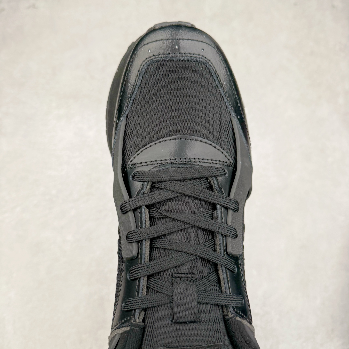 图片[4]-鬼塚虎/Onitsuka Tiger MOAGE CO Low 摩纳哥CO系列低帮厚底复古经典百搭休闲慢跑鞋 #升级原楦原纸版开发版型 #采用翻毛皮组合网织织物鞋面材质 #内嵌OrthoLite(欧索莱)透气吸汗鞋垫贴 #外置环保双层切片组合轻质防滑橡胶外底❗️ 尺码：36 37 37.5 38 39 39.5 40 40.5 41.5 42 42.5 43.5 44 45-选品中心